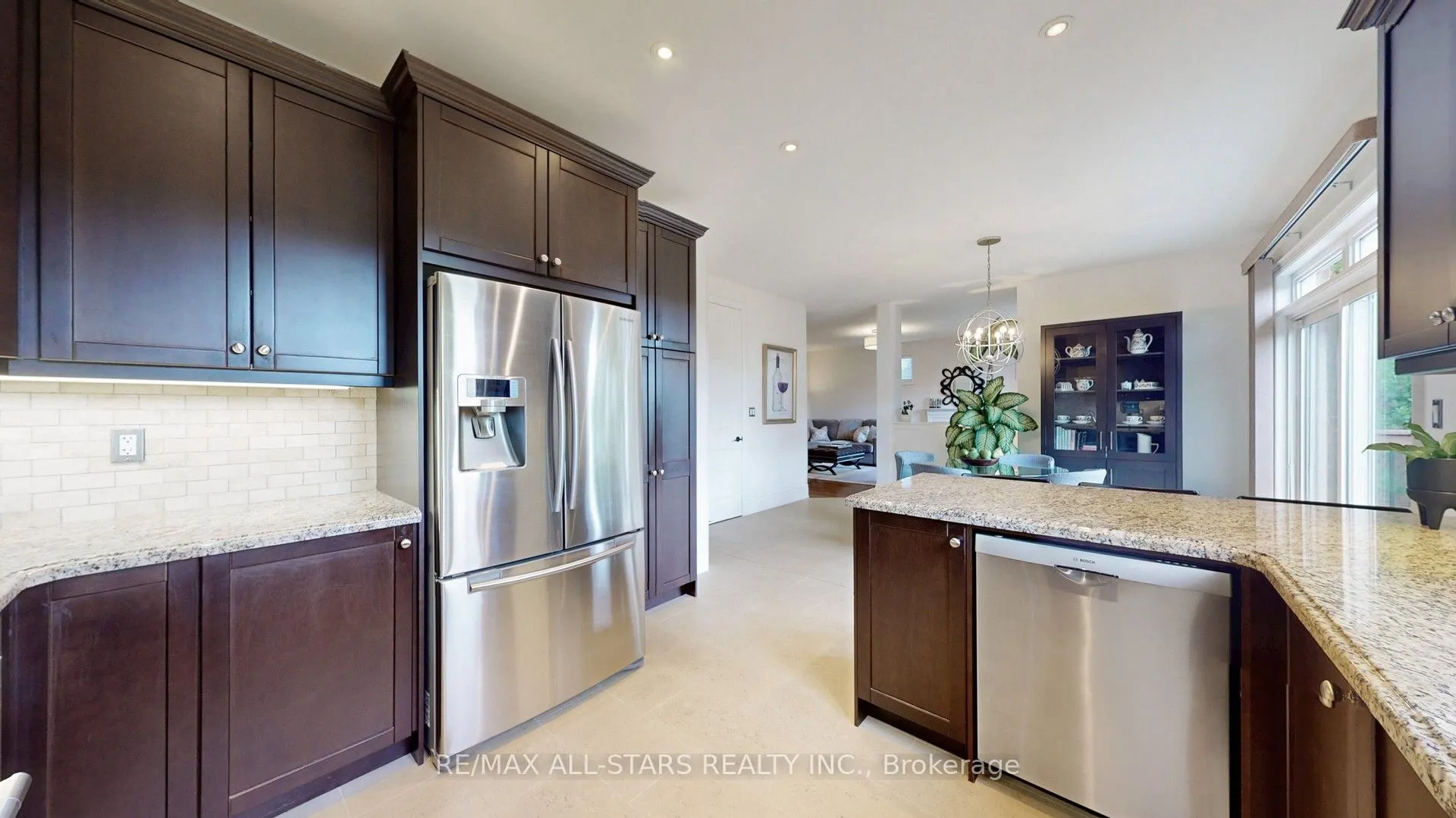 94 Campbell Drive S