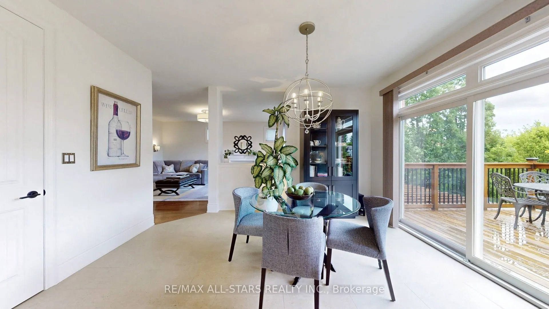 94 Campbell Drive S