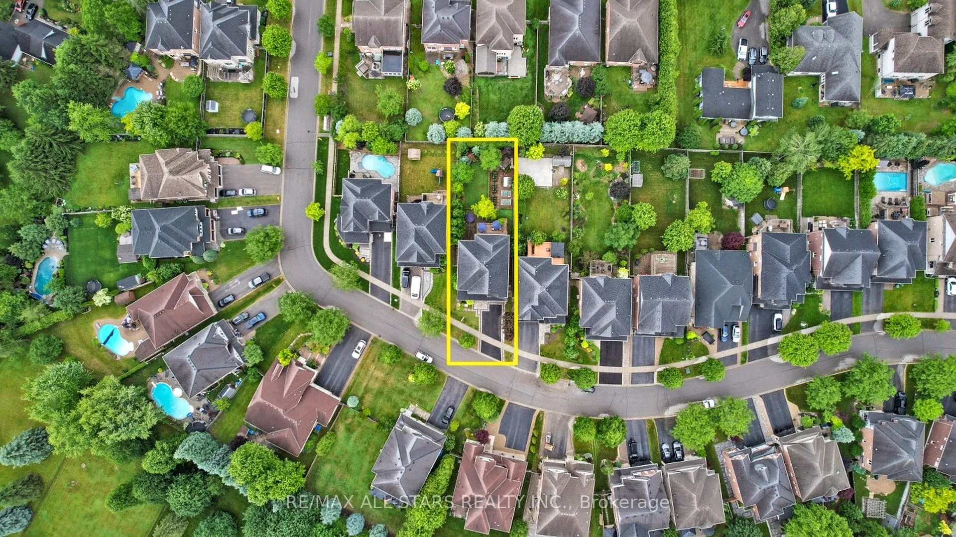 94 Campbell Drive S