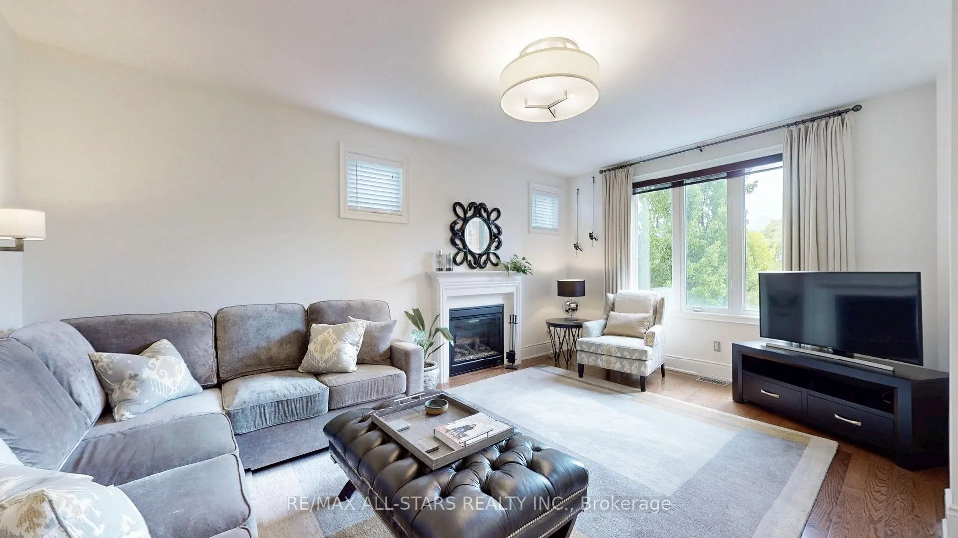 94 Campbell Drive S