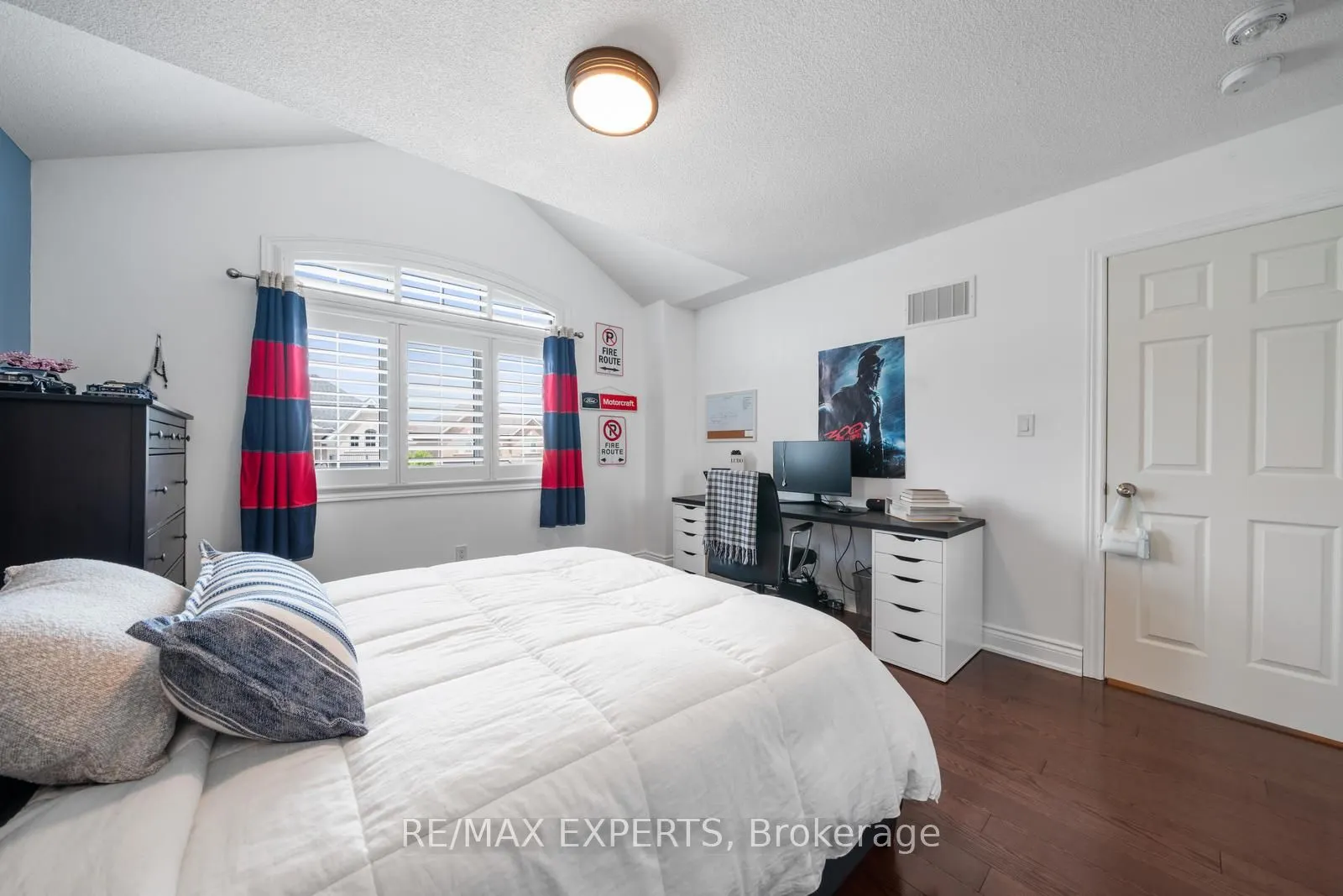 174 Sharpe Crescent