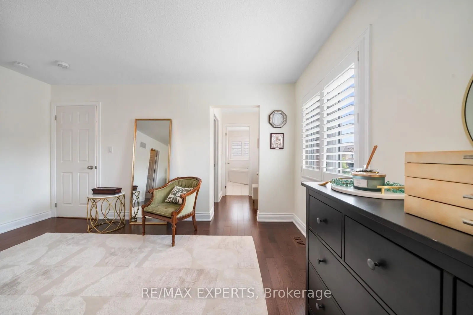 174 Sharpe Crescent