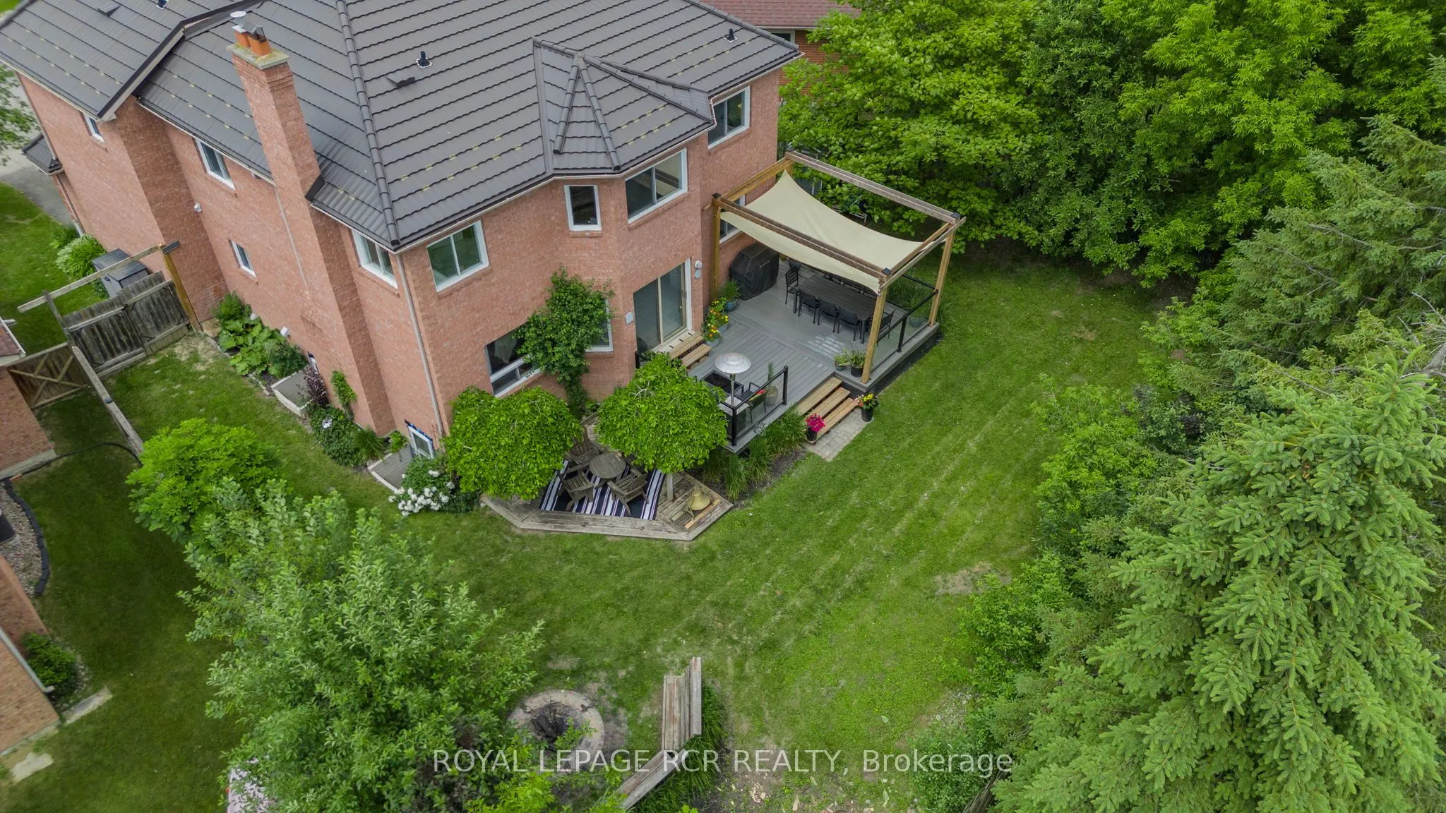 11 Litner Crescent
