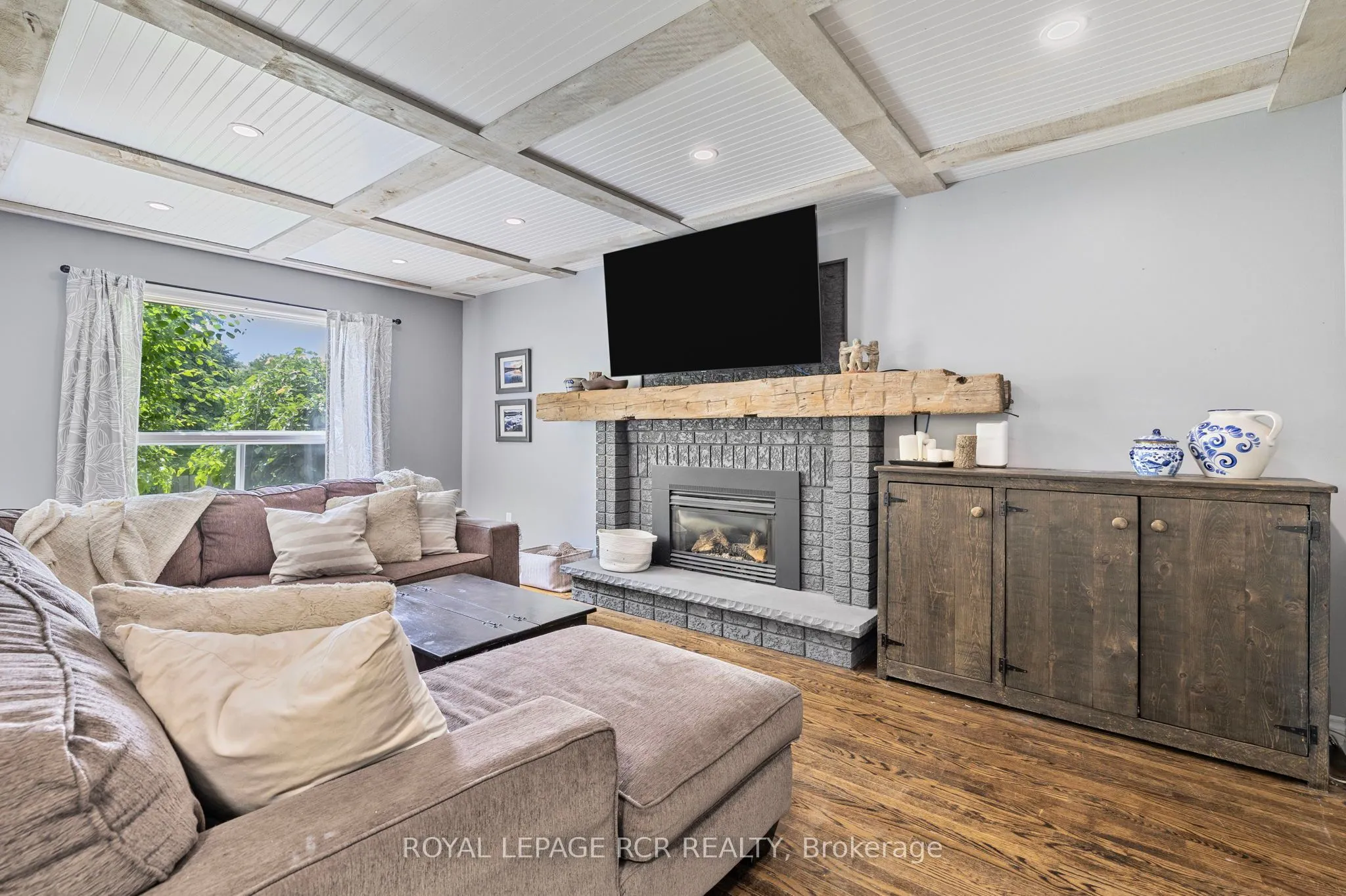 11 Litner Crescent