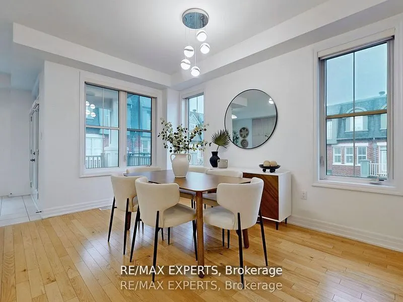 5 Amherst Circle