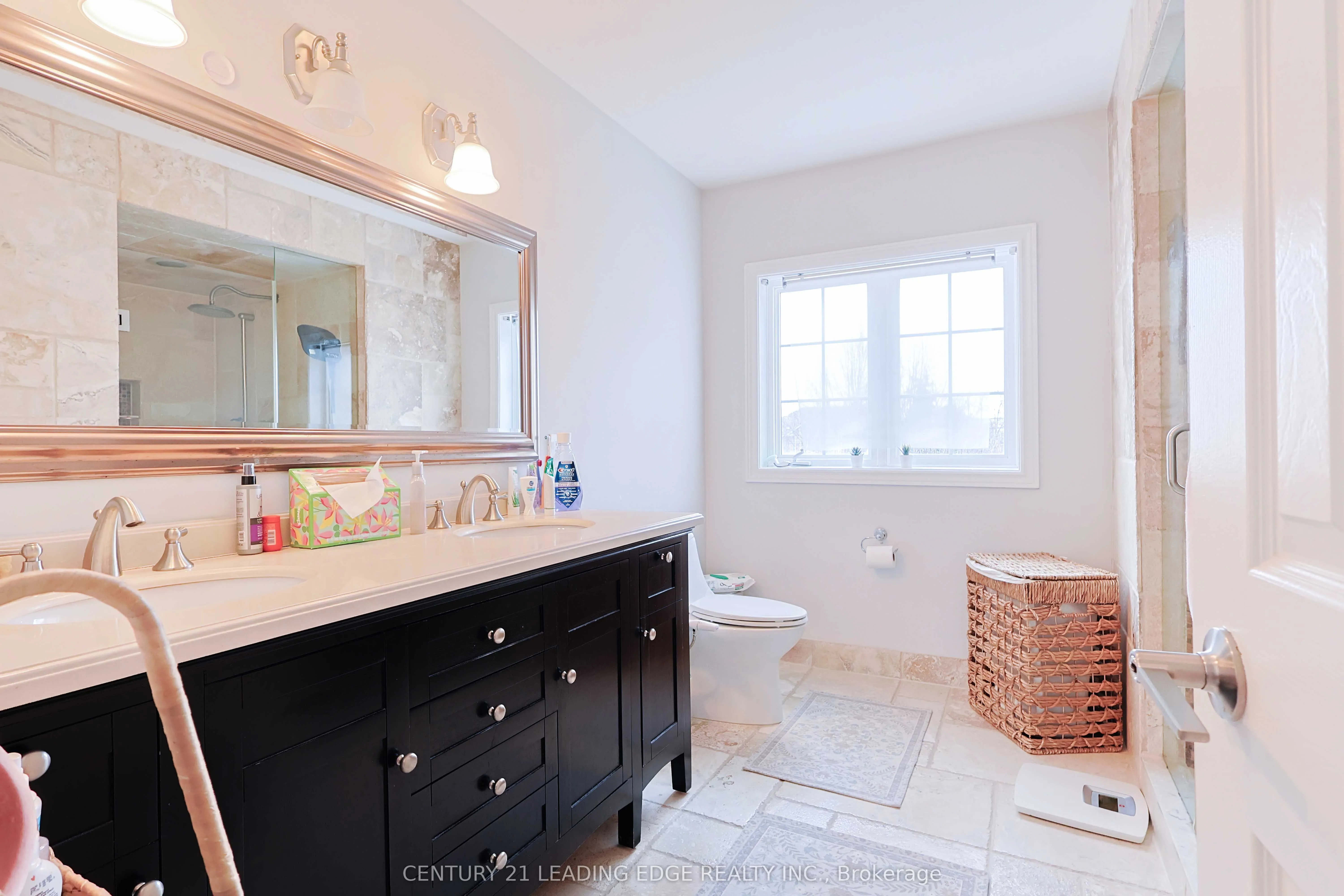 28 Sylwood Crescent