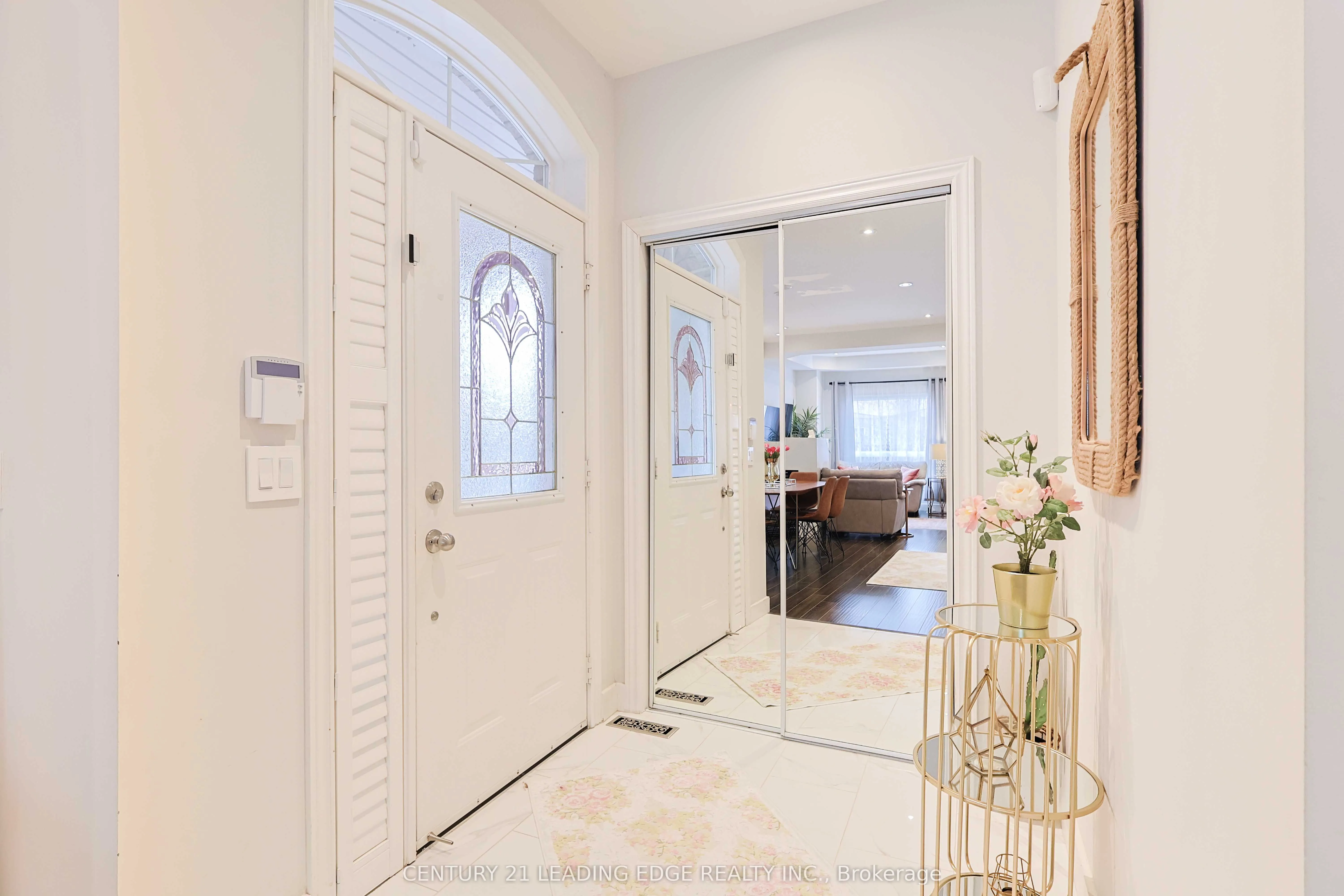 28 Sylwood Crescent
