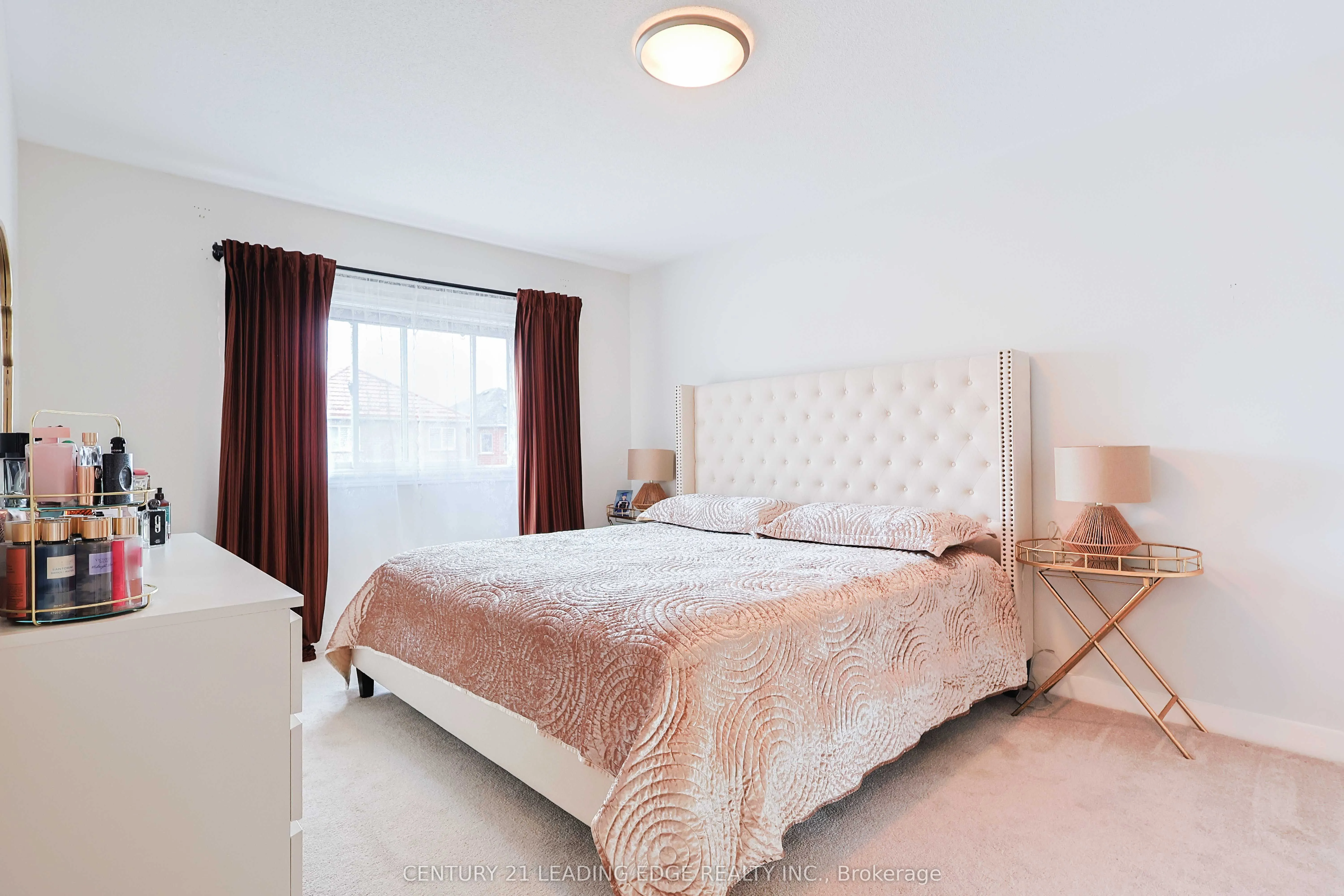 28 Sylwood Crescent