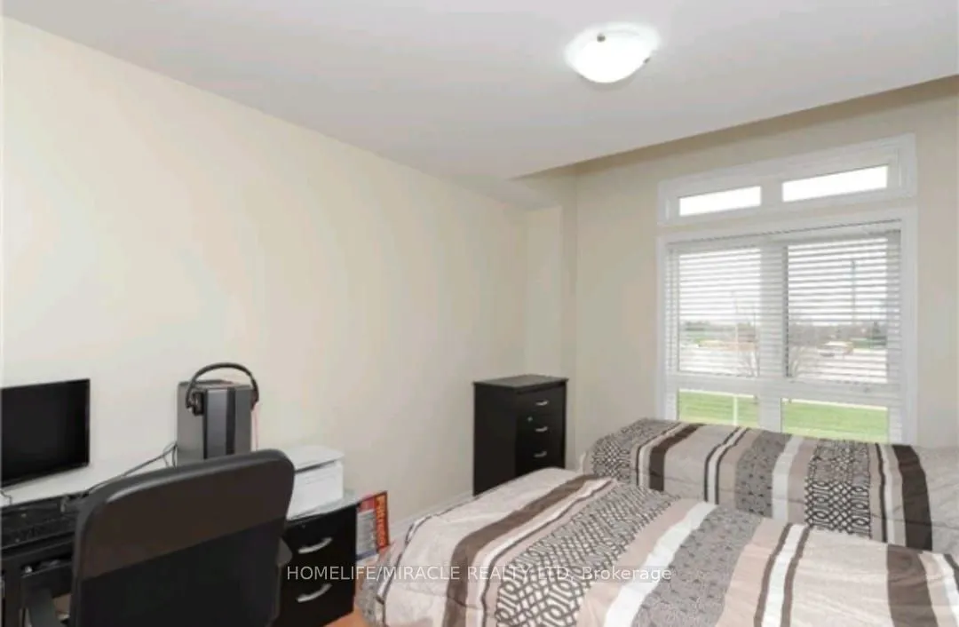 9601 Jane Street, #8