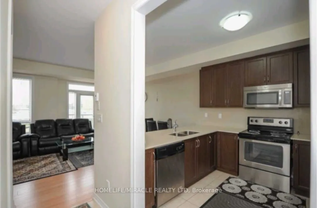 9601 Jane Street, #8
