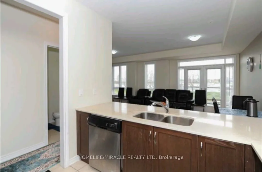 9601 Jane Street, #8