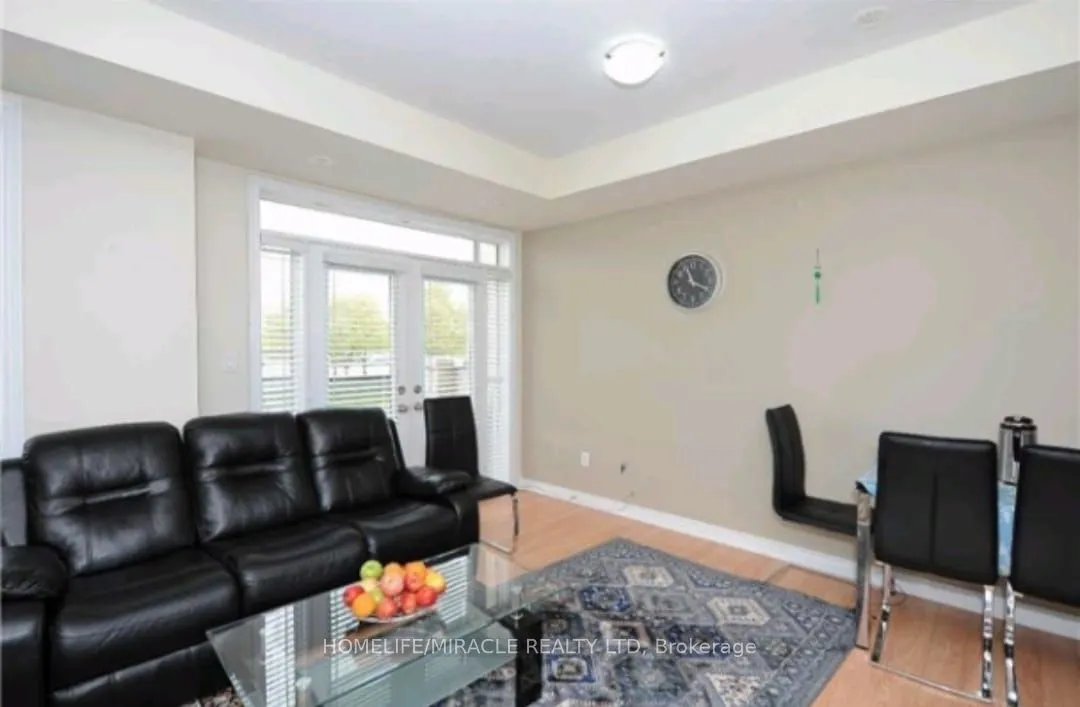 9601 Jane Street, #8