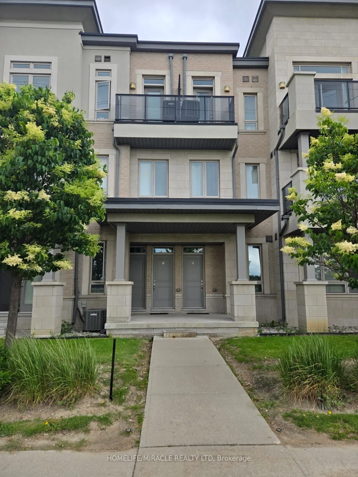 9601 Jane Street, #8