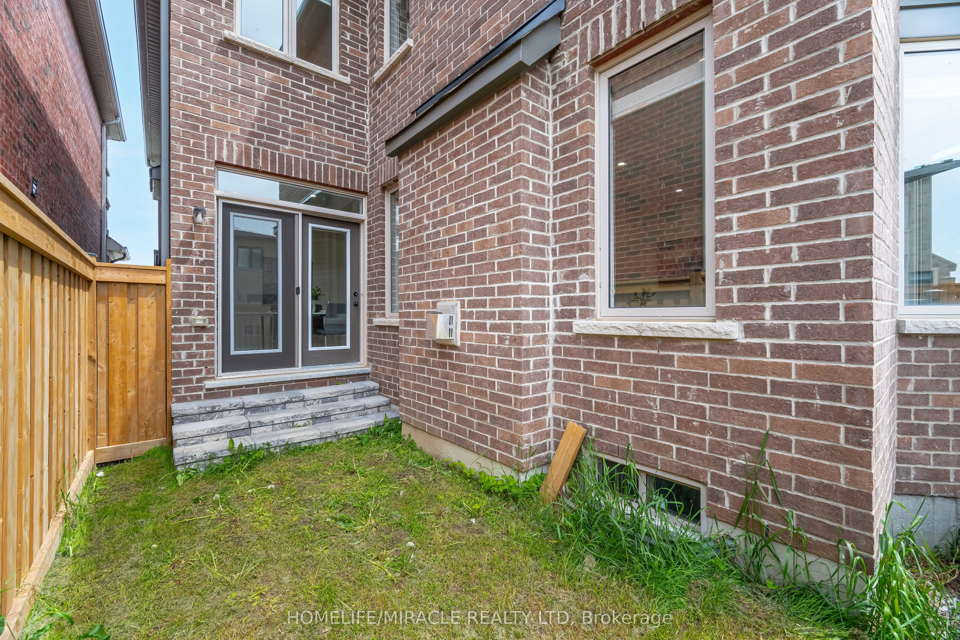 624 Barons Street