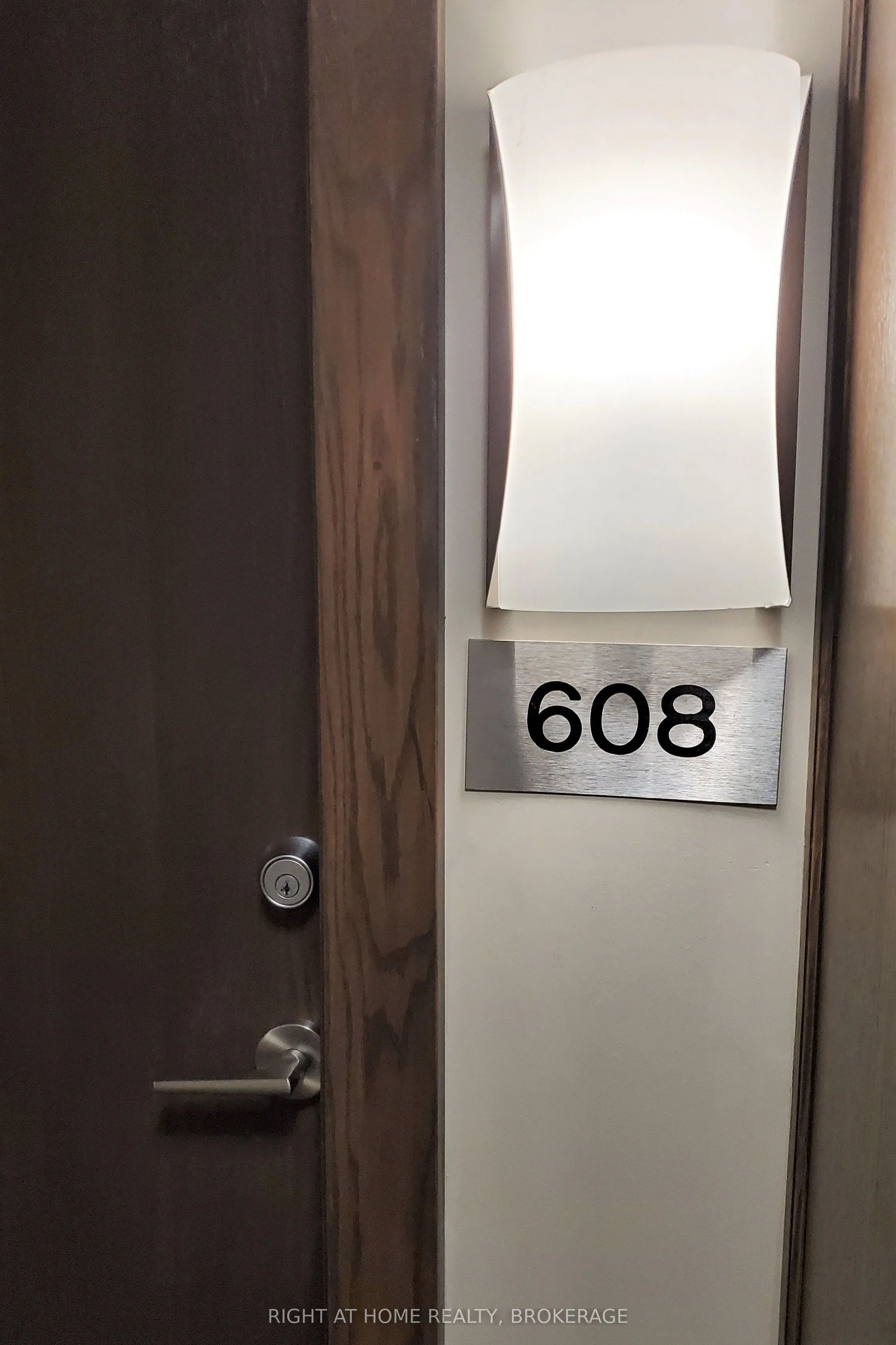 75 Norman Bethune Avenue, #608