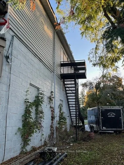 360 Osborne Street
