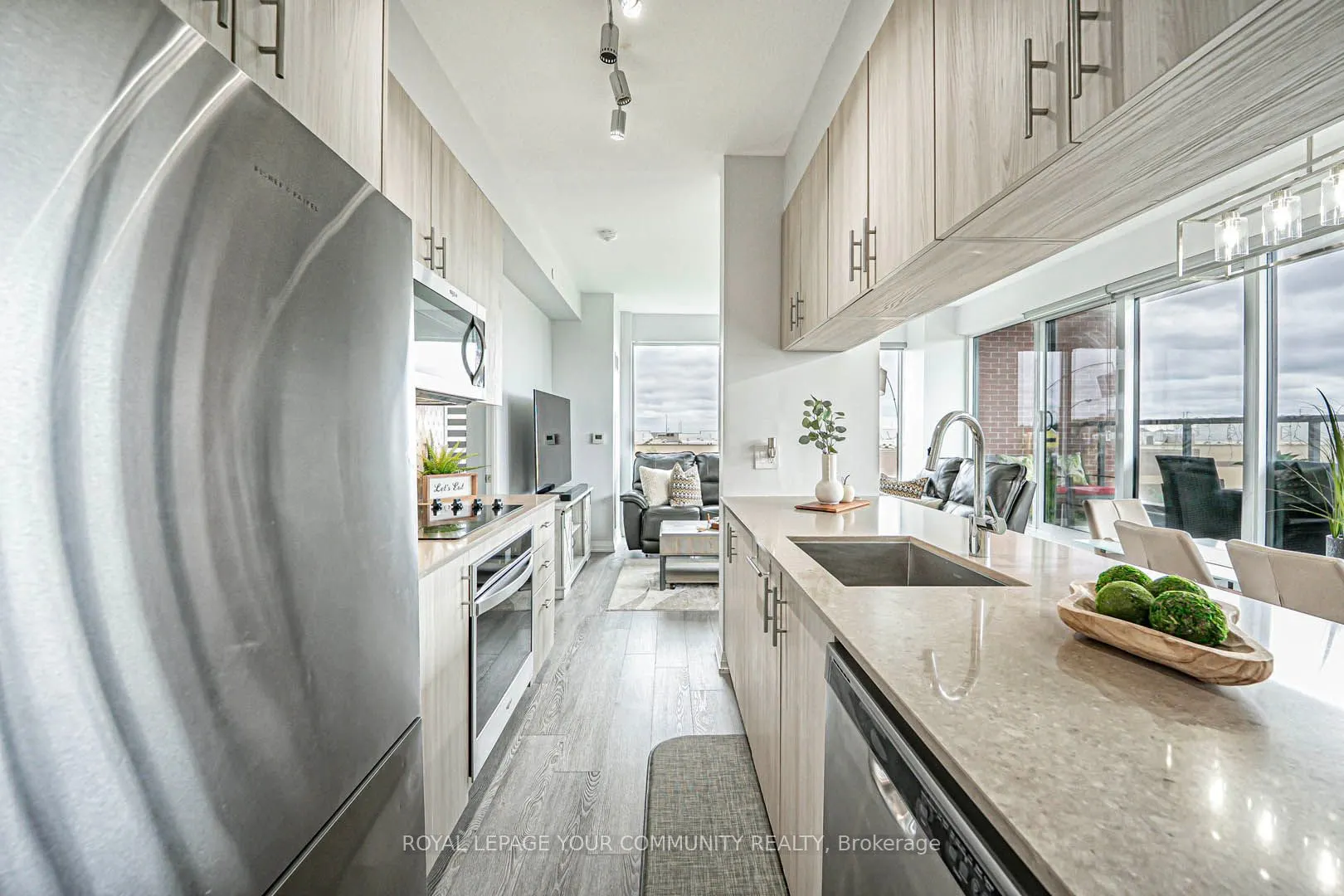 99 EAGLE ROCK Way, #206