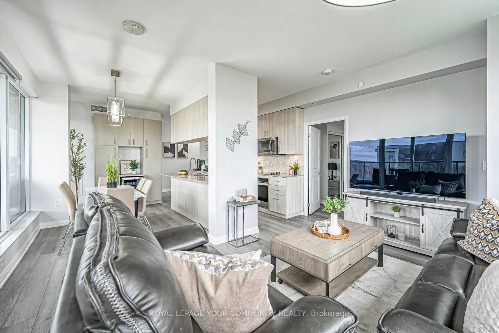 99 EAGLE ROCK Way, #206
