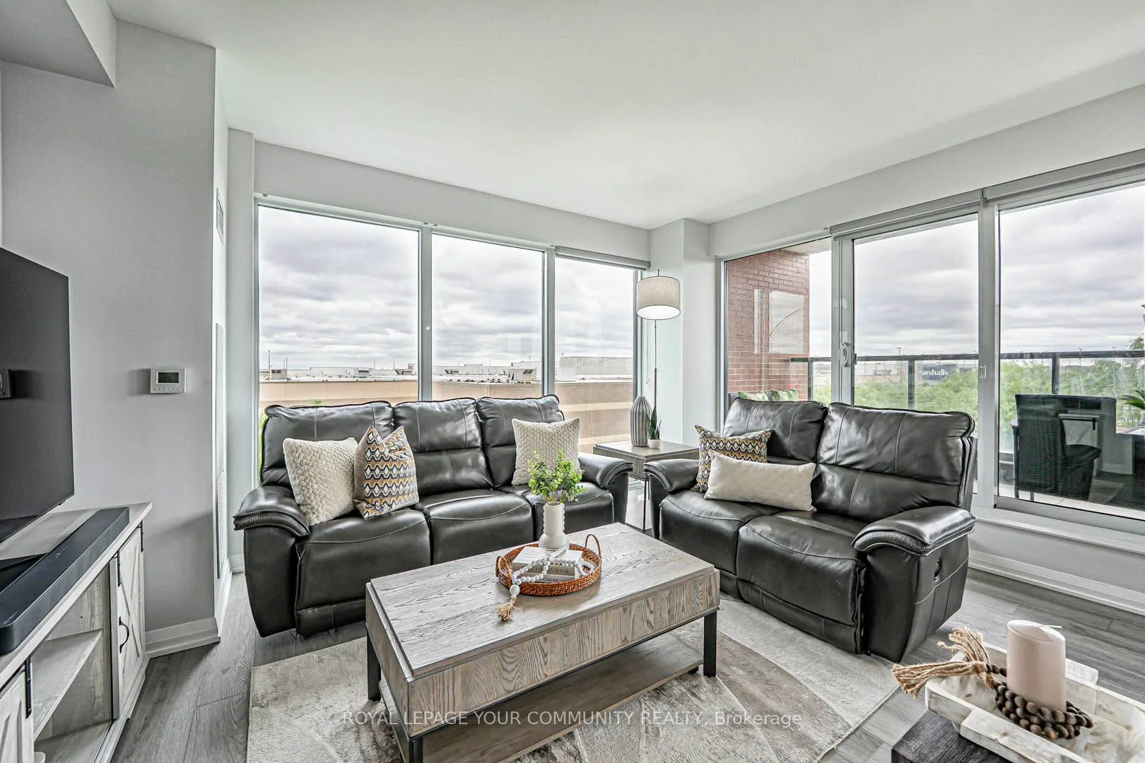 99 EAGLE ROCK Way, #206