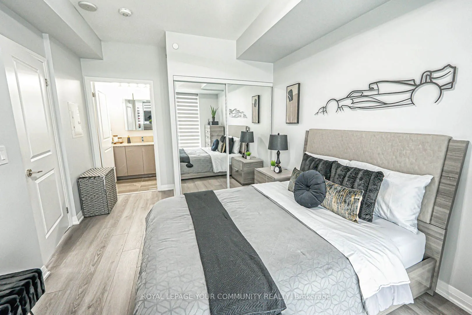 99 EAGLE ROCK Way, #206