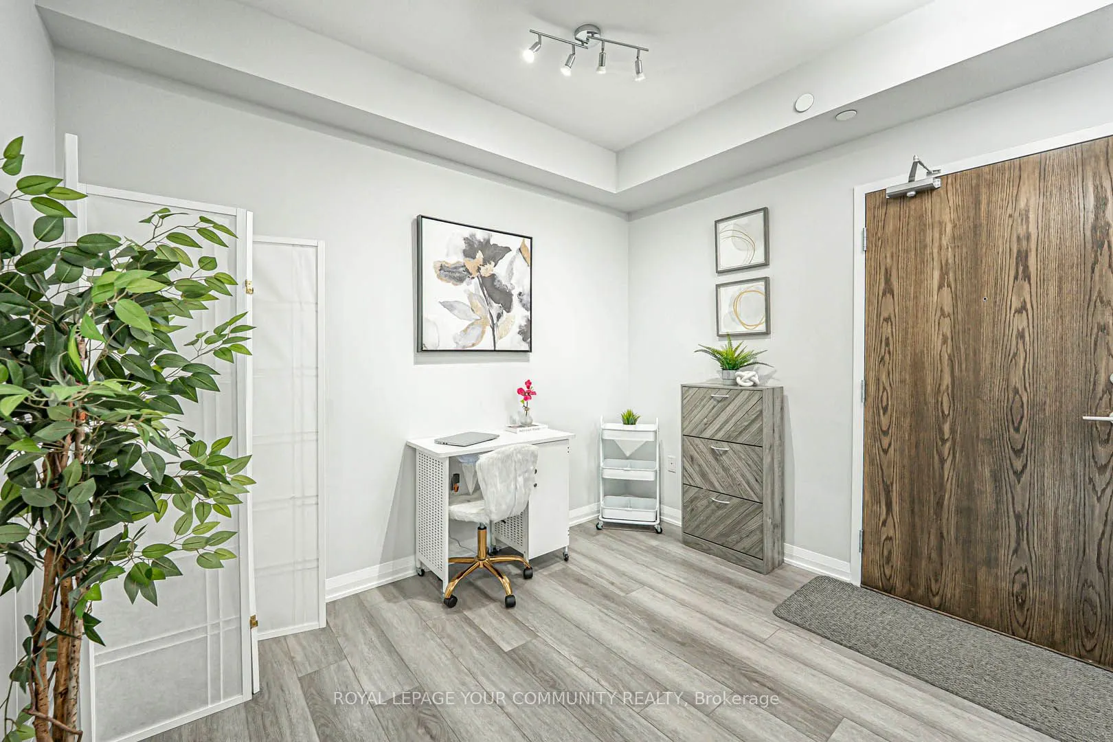 99 EAGLE ROCK Way, #206
