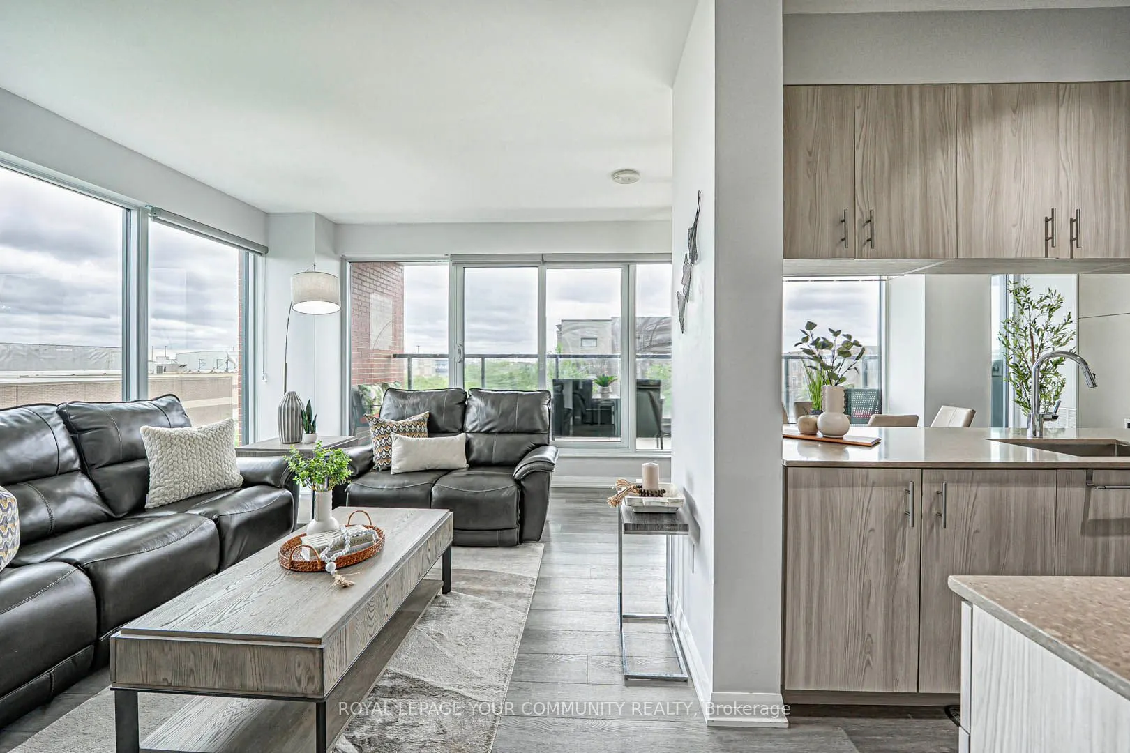 99 EAGLE ROCK Way, #206