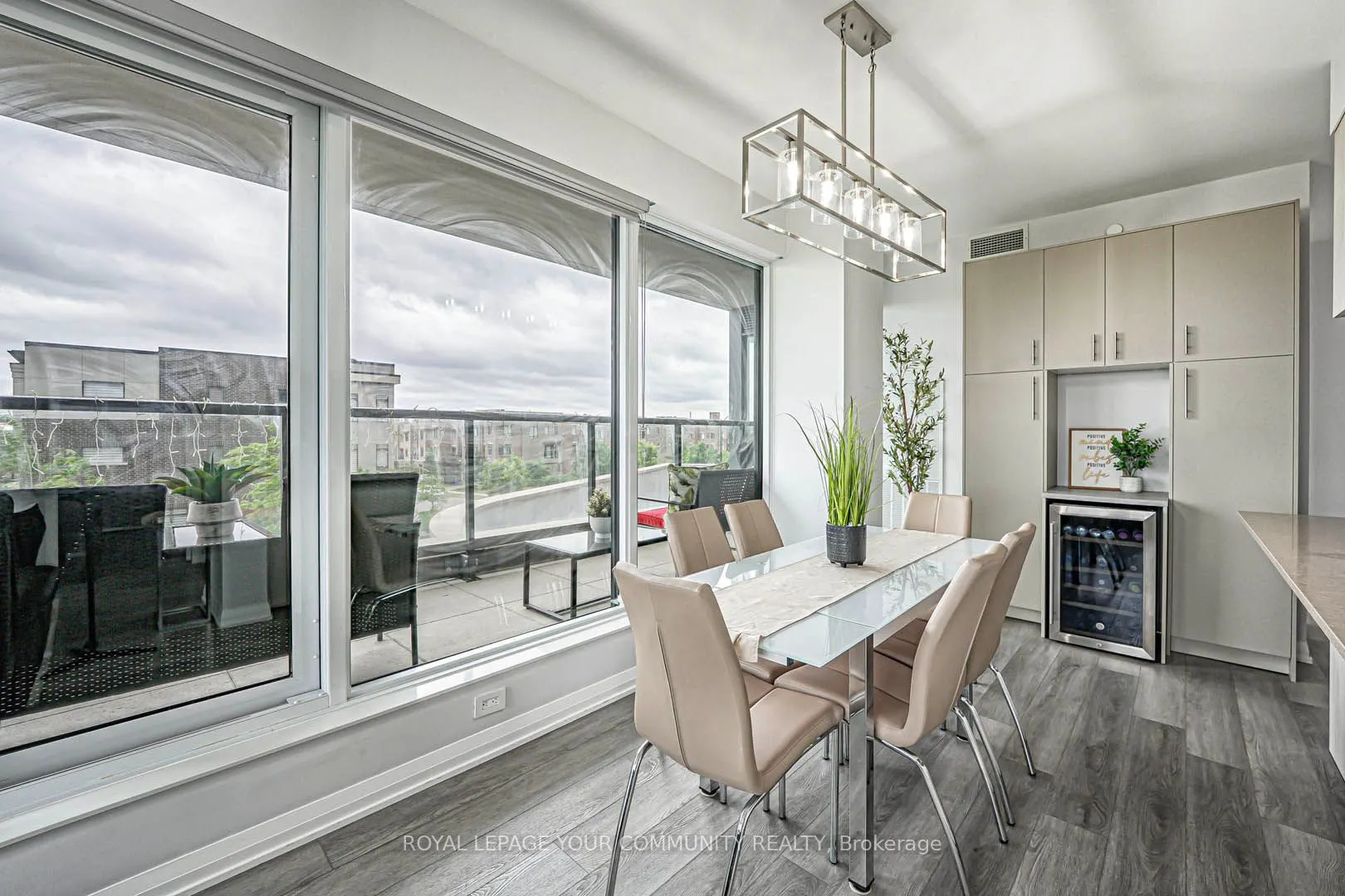 99 EAGLE ROCK Way, #206