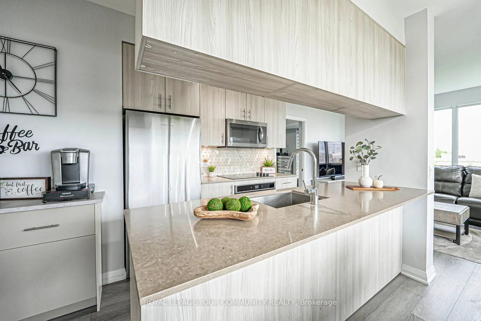 99 EAGLE ROCK Way, #206