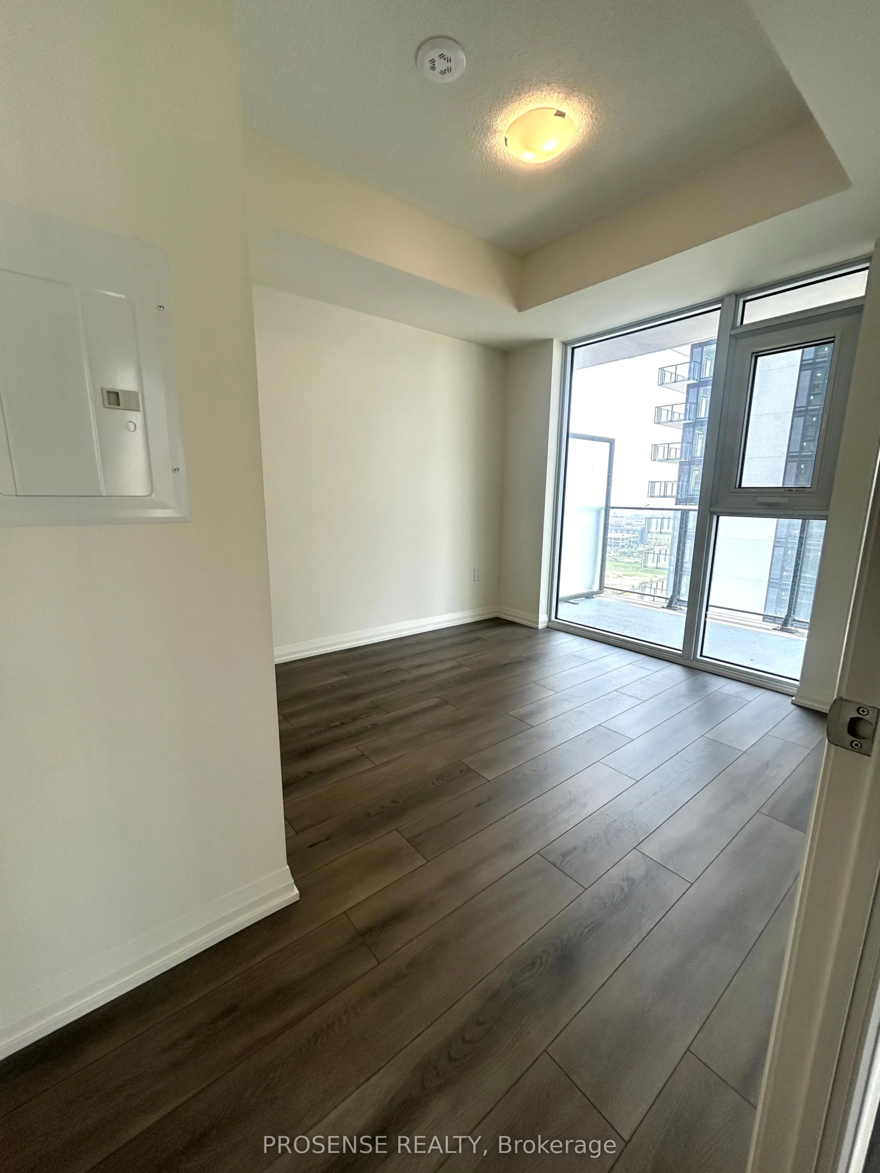 8960 Jane St Street, #2003