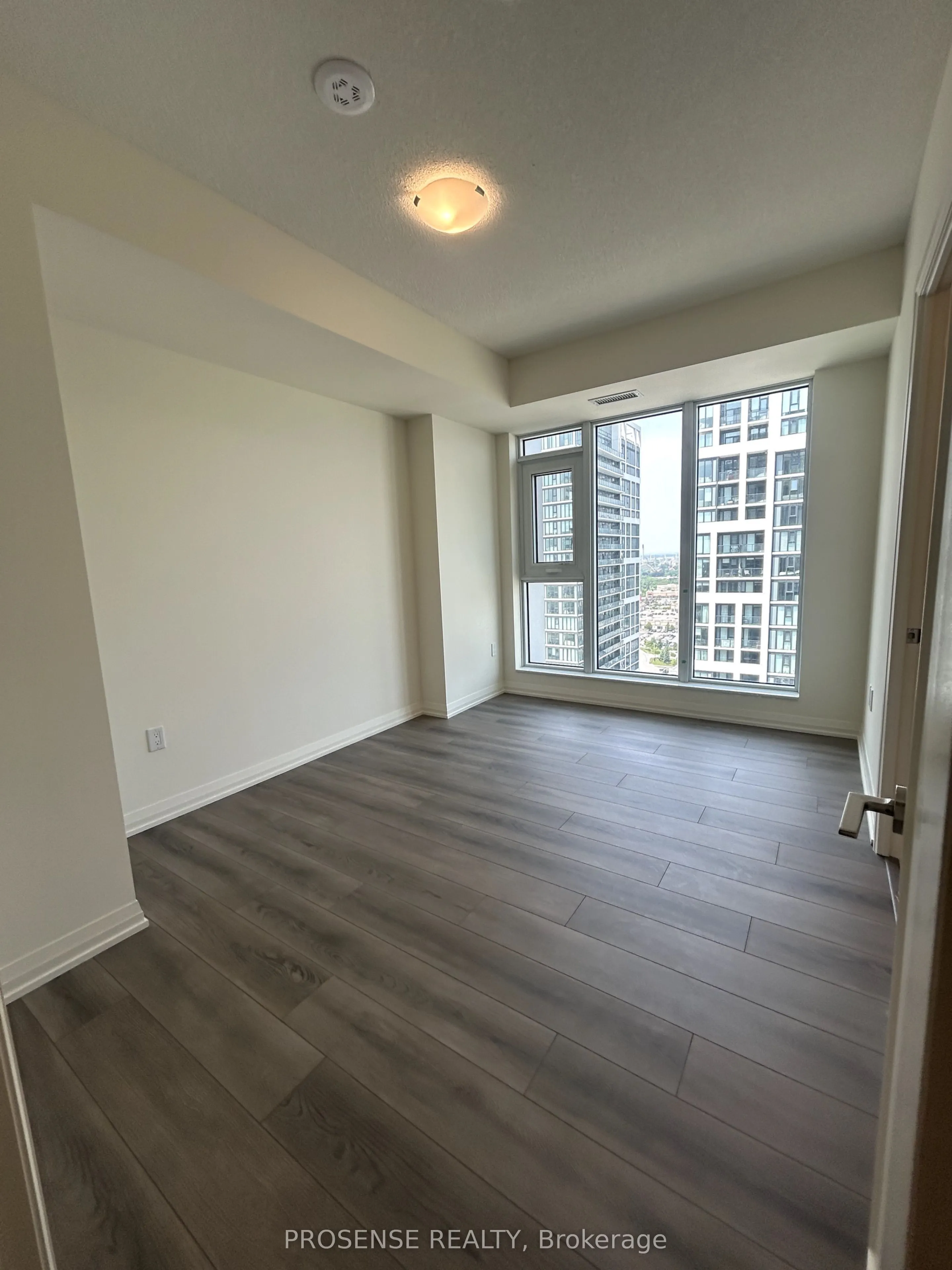 8960 Jane St Street, #2003