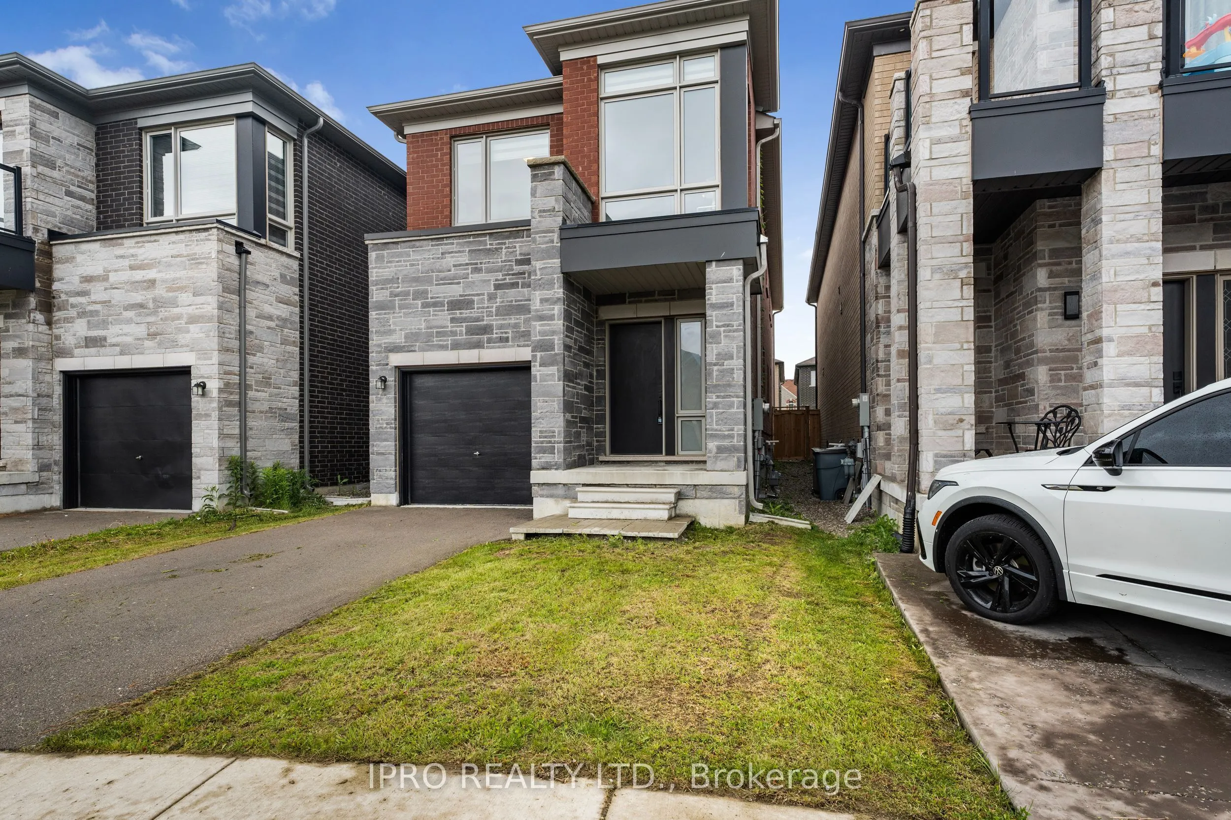 93 Velia Court