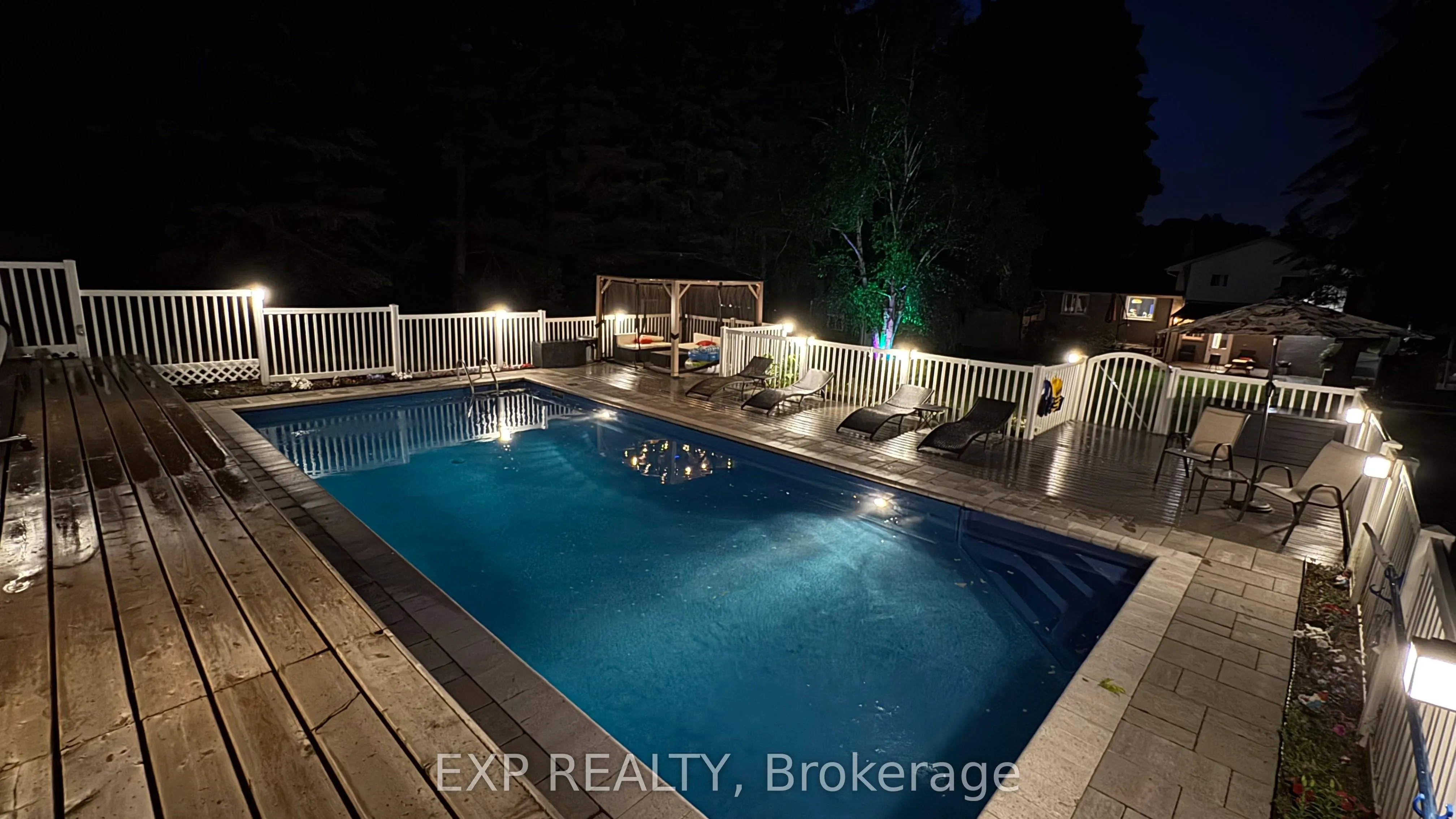 1288 Queensville Side Road