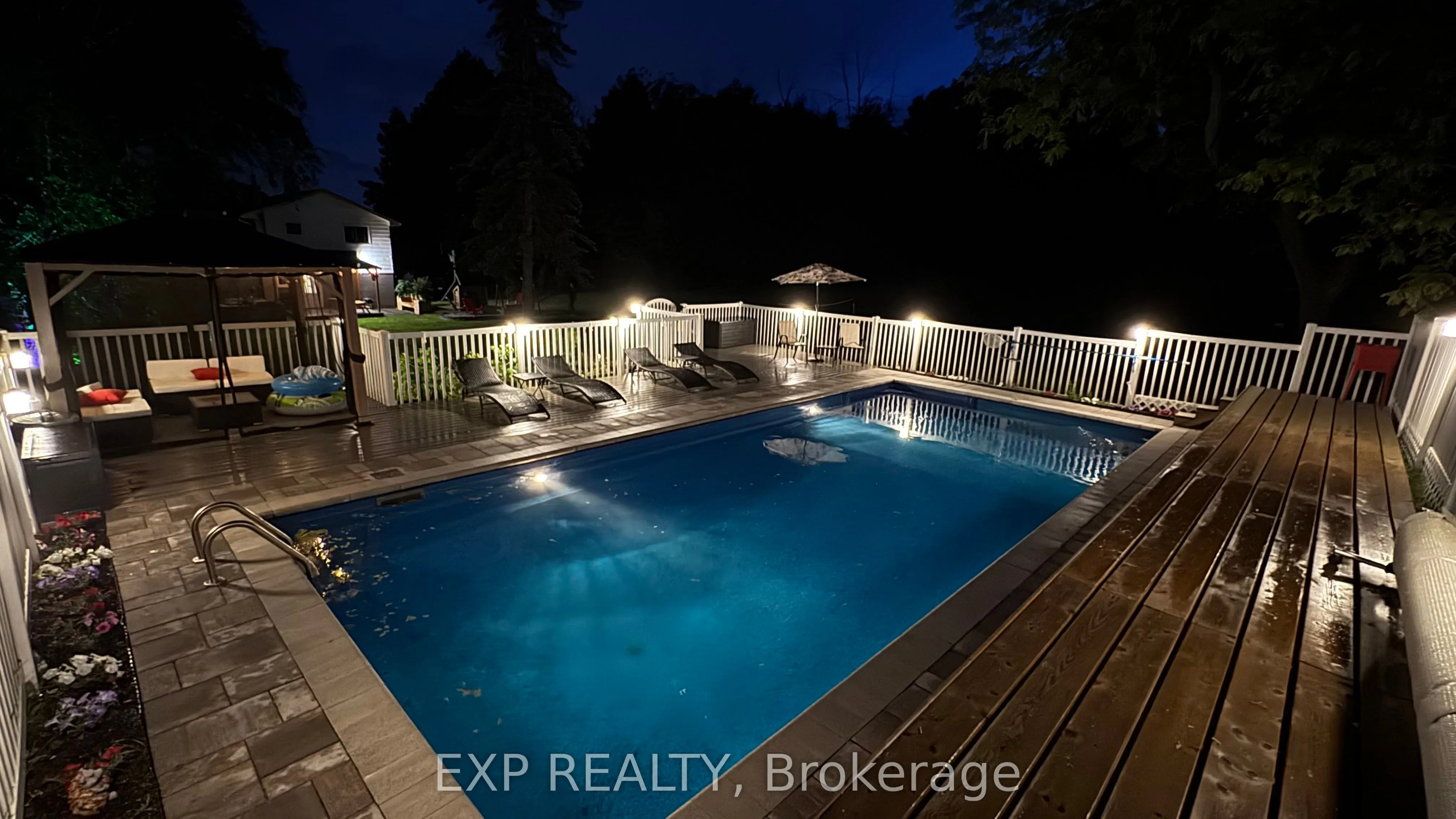 1288 Queensville Side Road