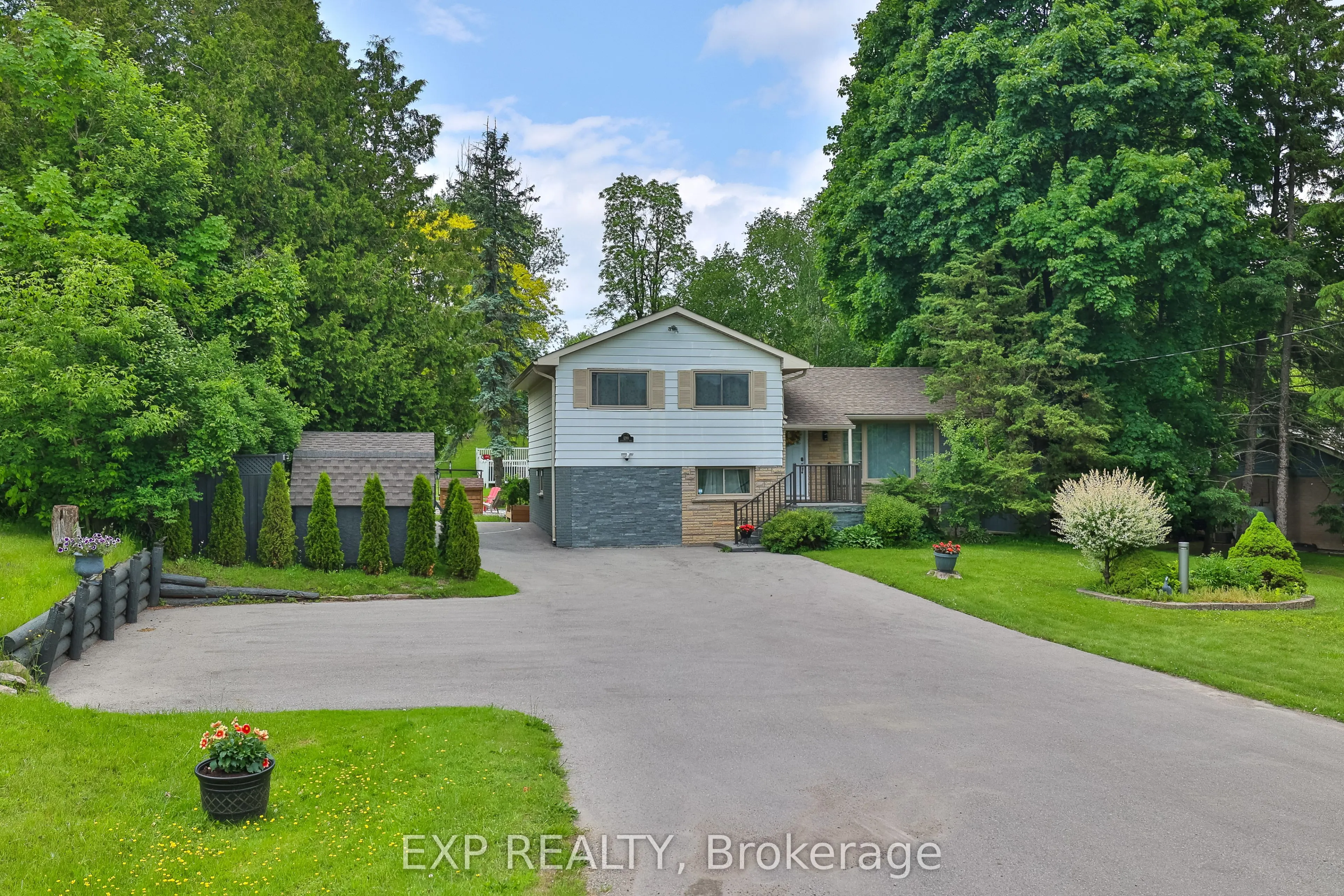 1288 Queensville Side Road