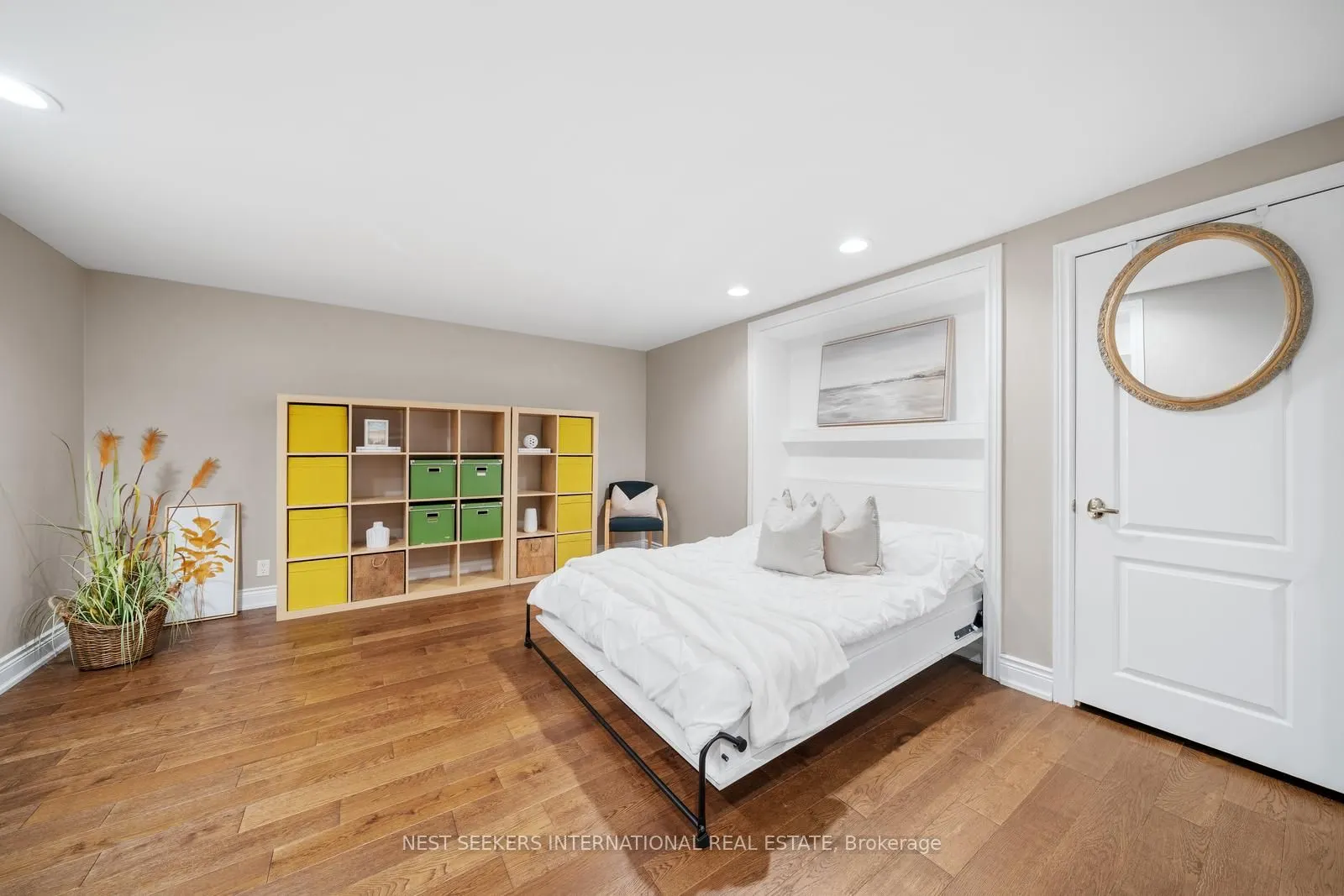 21 Rolling Court