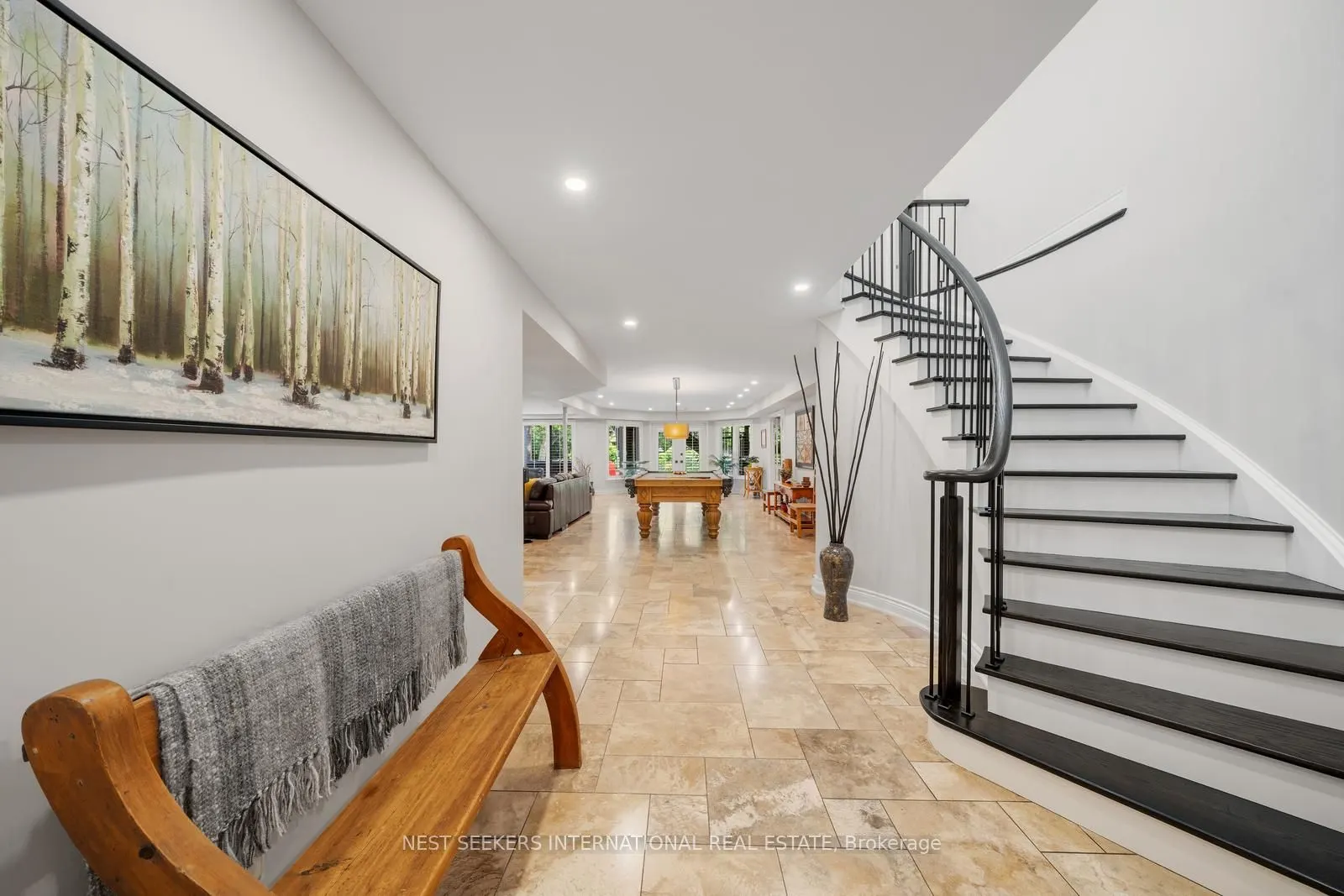21 Rolling Court