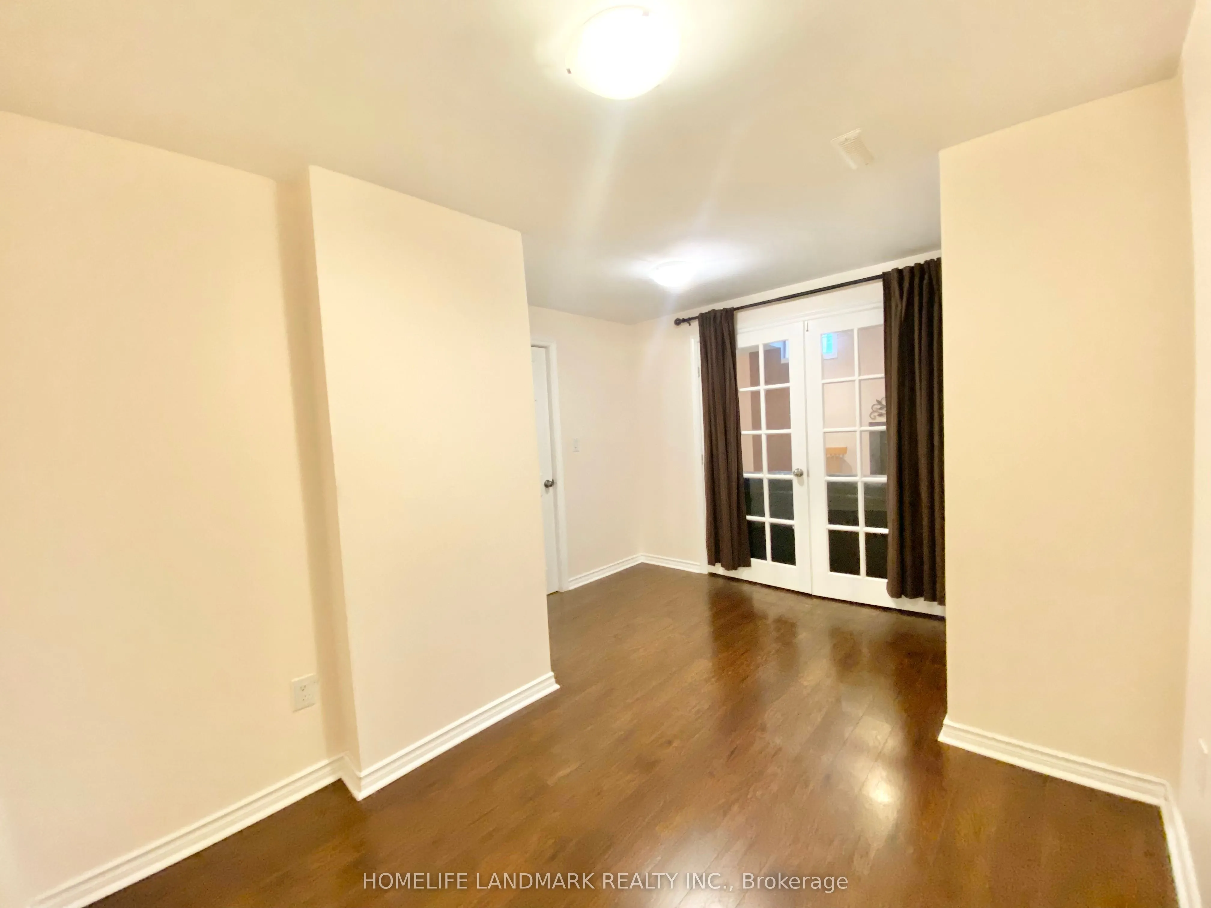 19 Dunrobin Crescent