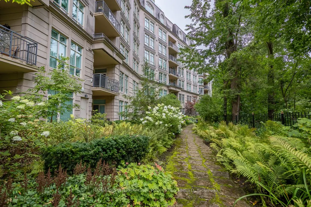 7071 Bayview Avenue, #407