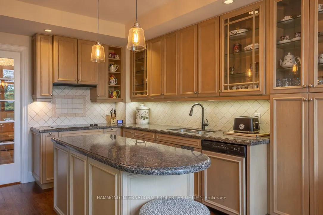 7071 Bayview Avenue, #407