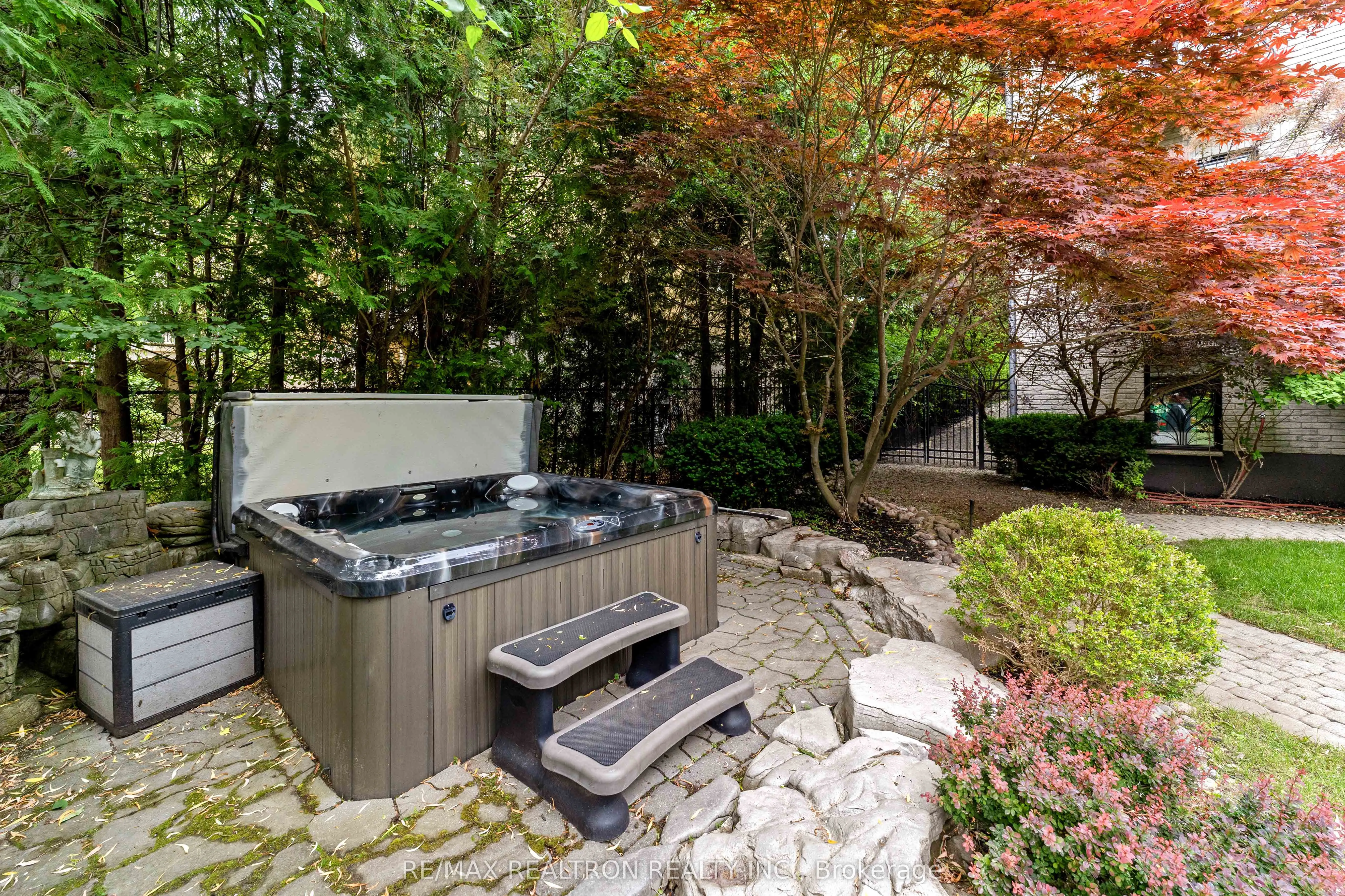 129 Thornridge Drive