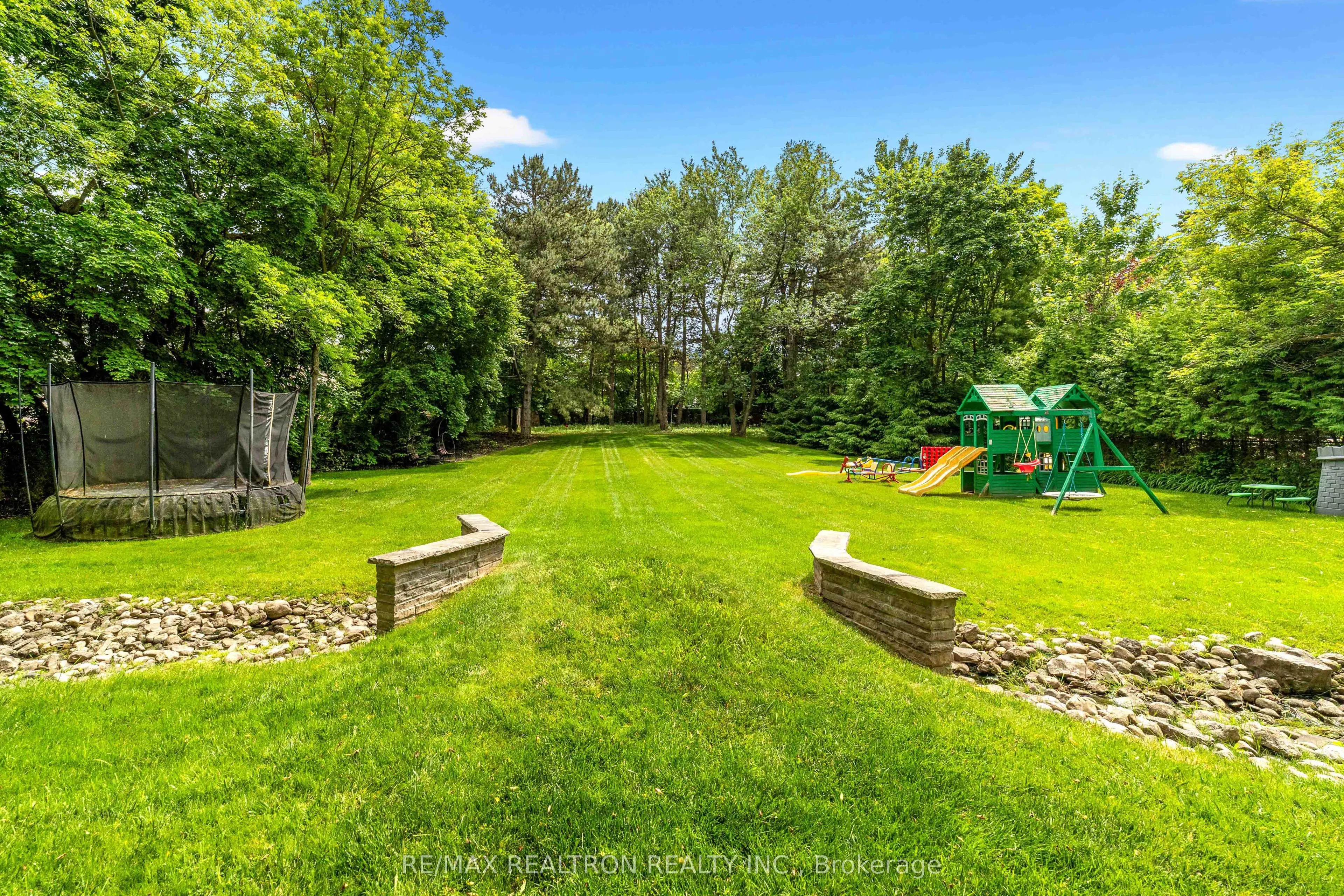129 Thornridge Drive