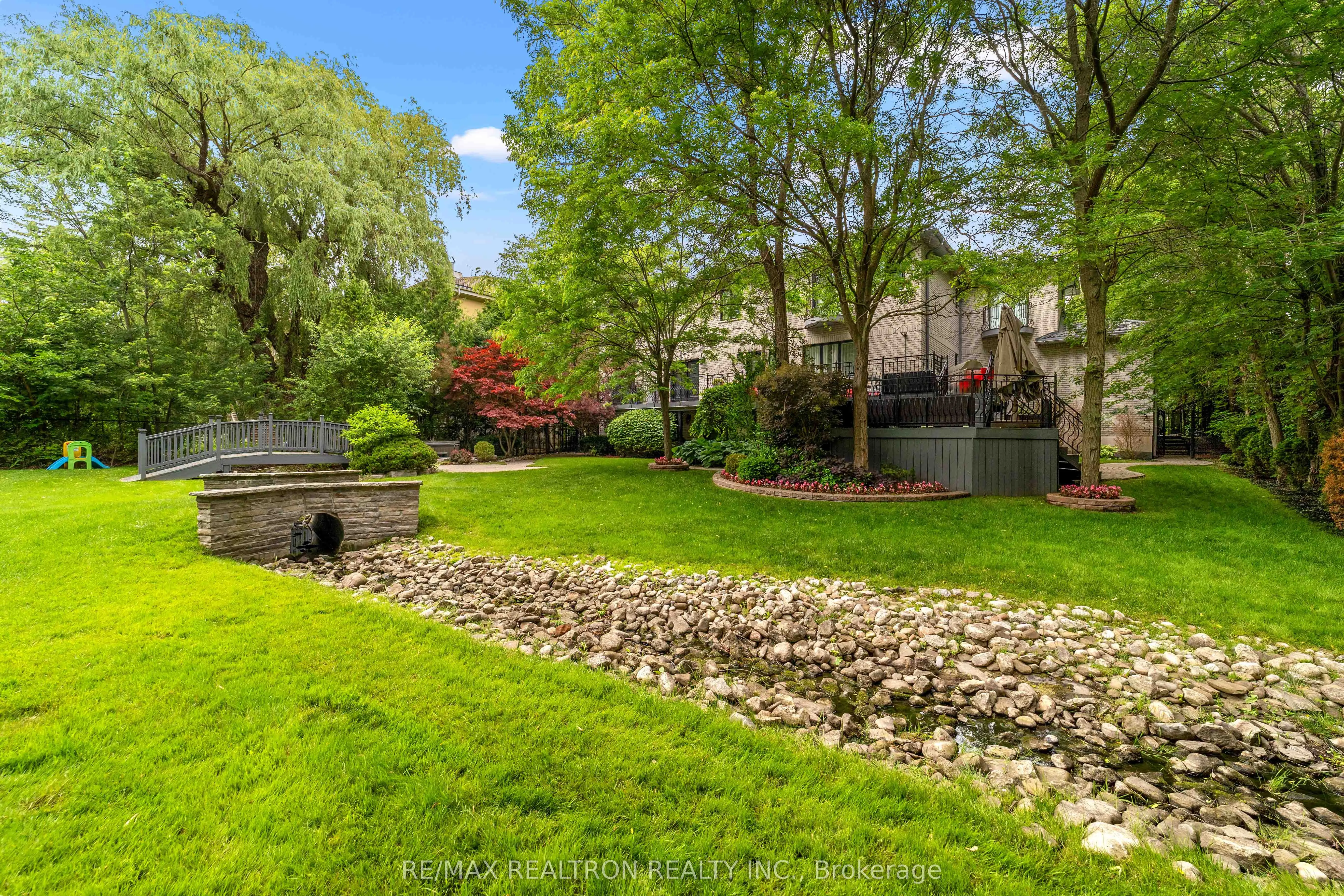 129 Thornridge Drive