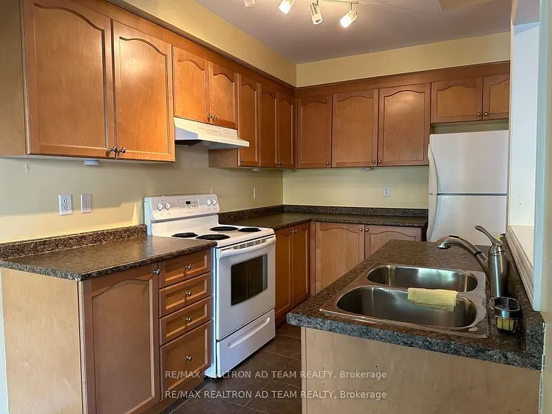 15 Latitude Lane