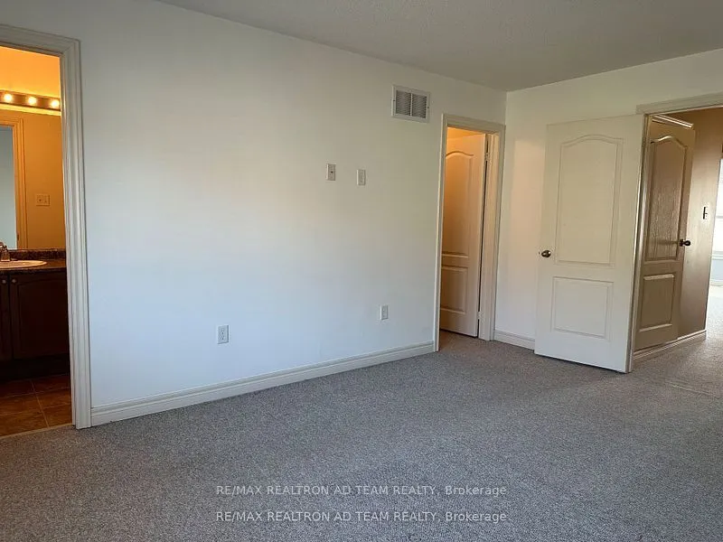 15 Latitude Lane