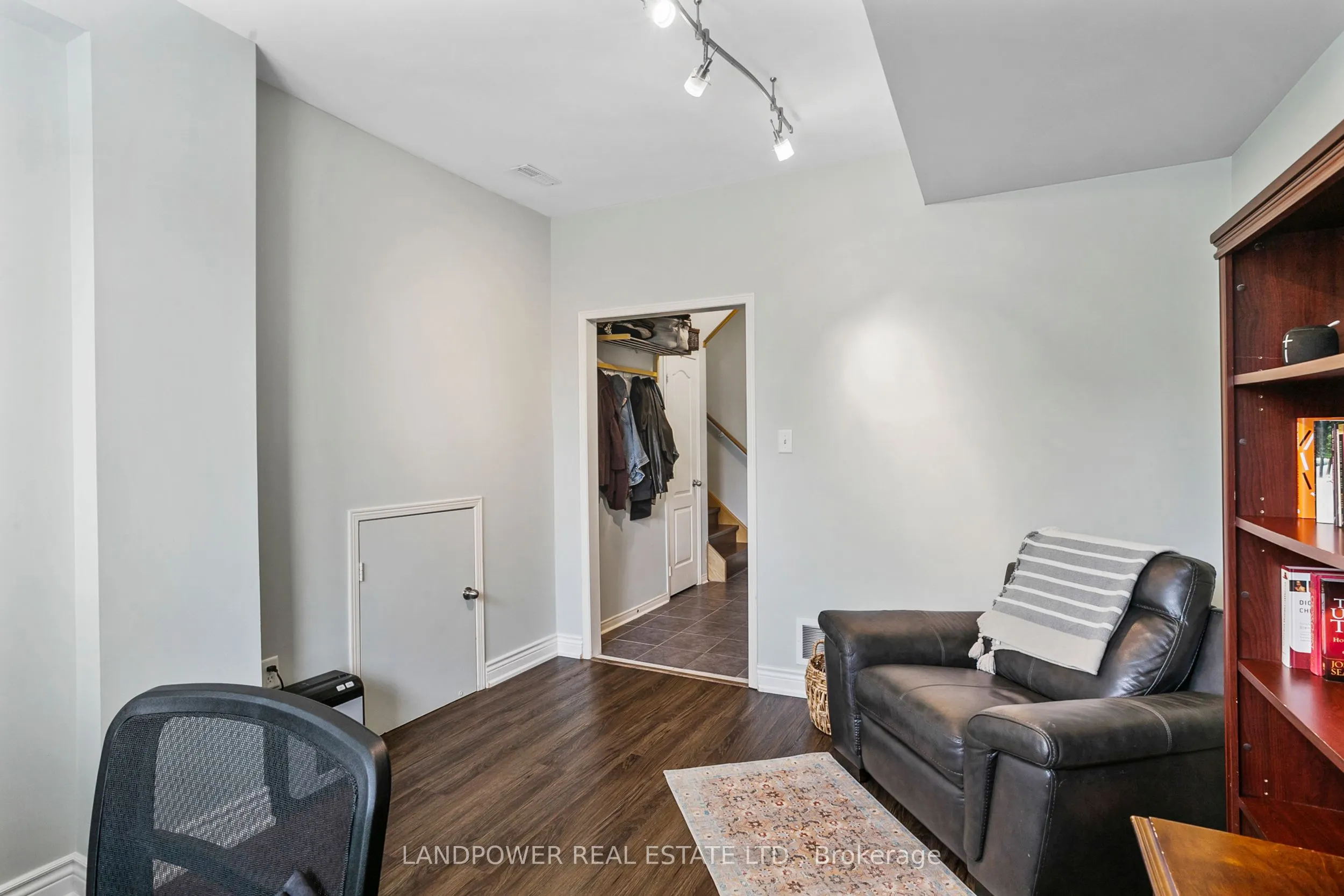 73 Baker Hill Boulevard