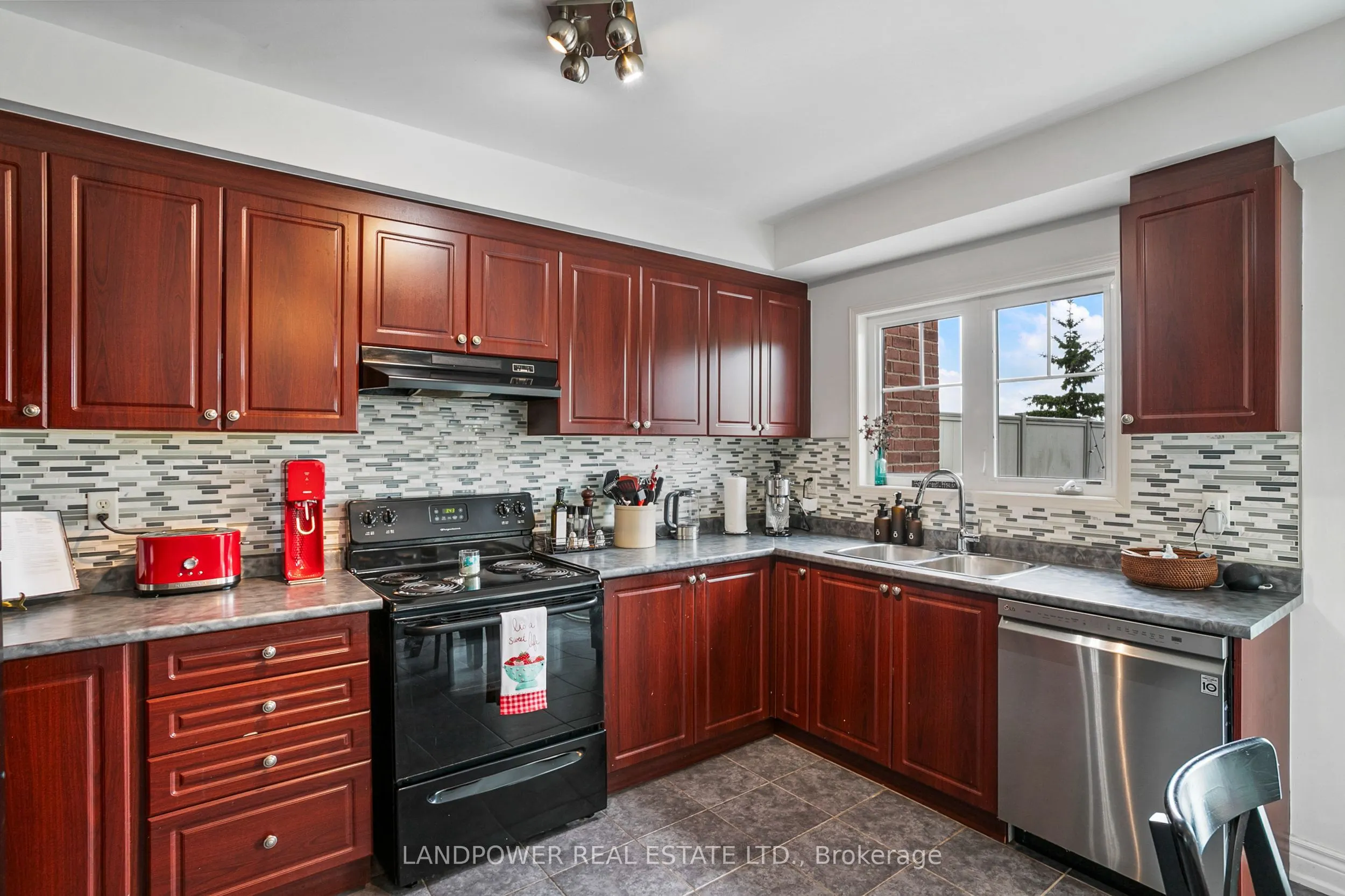 73 Baker Hill Boulevard