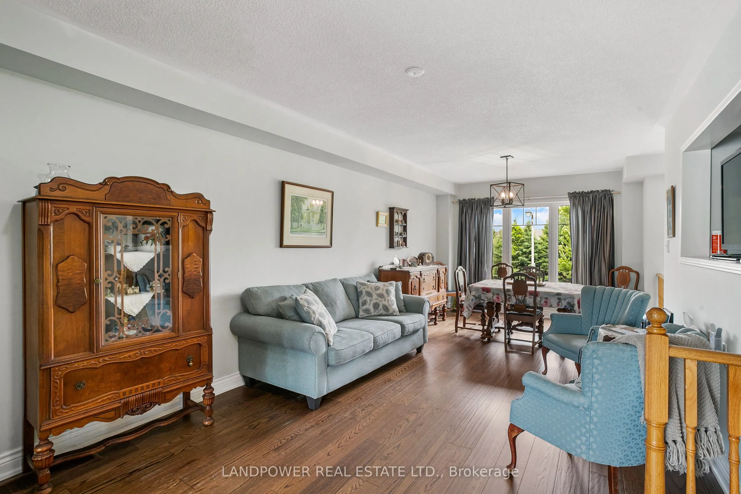 73 Baker Hill Boulevard