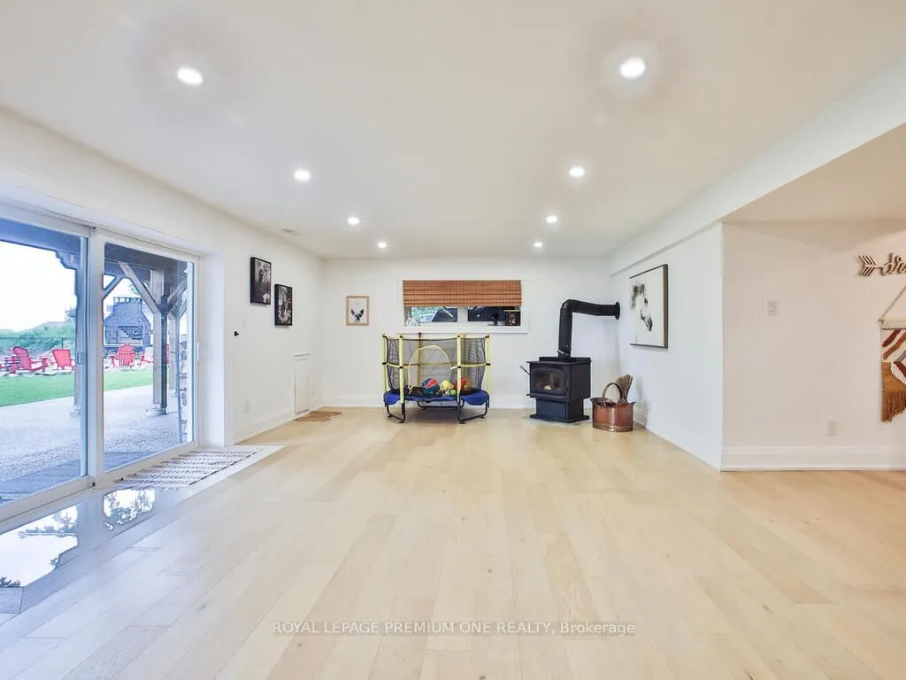 995 Canal Road