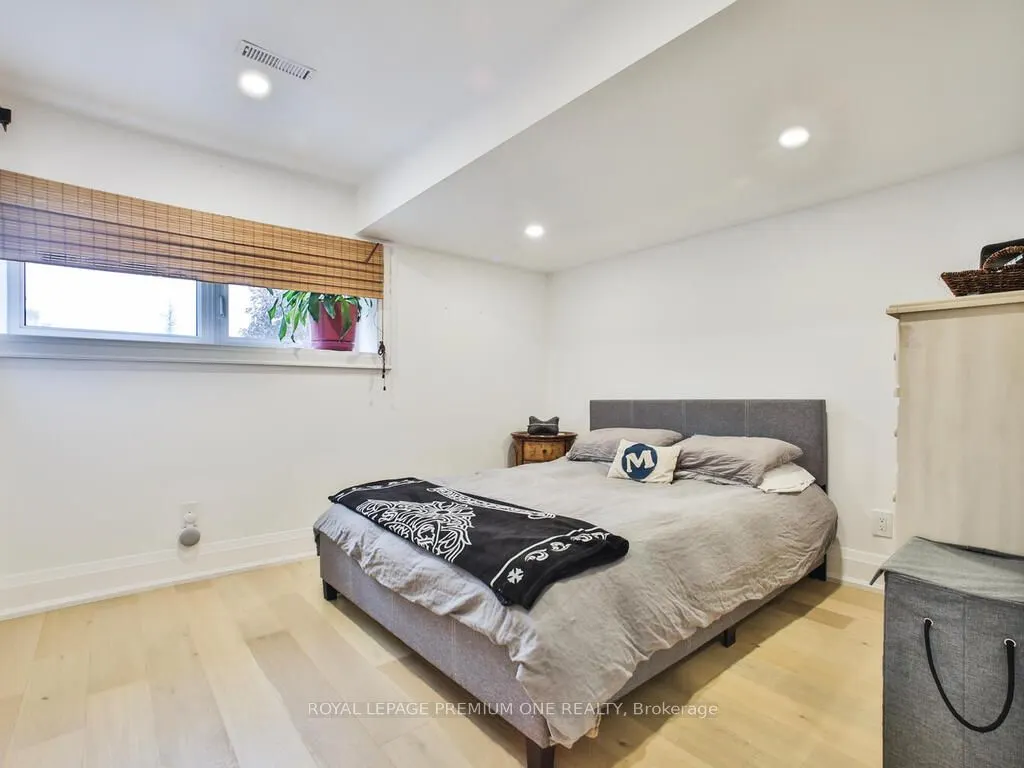 995 Canal Road