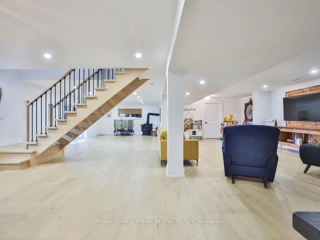 995 Canal Road